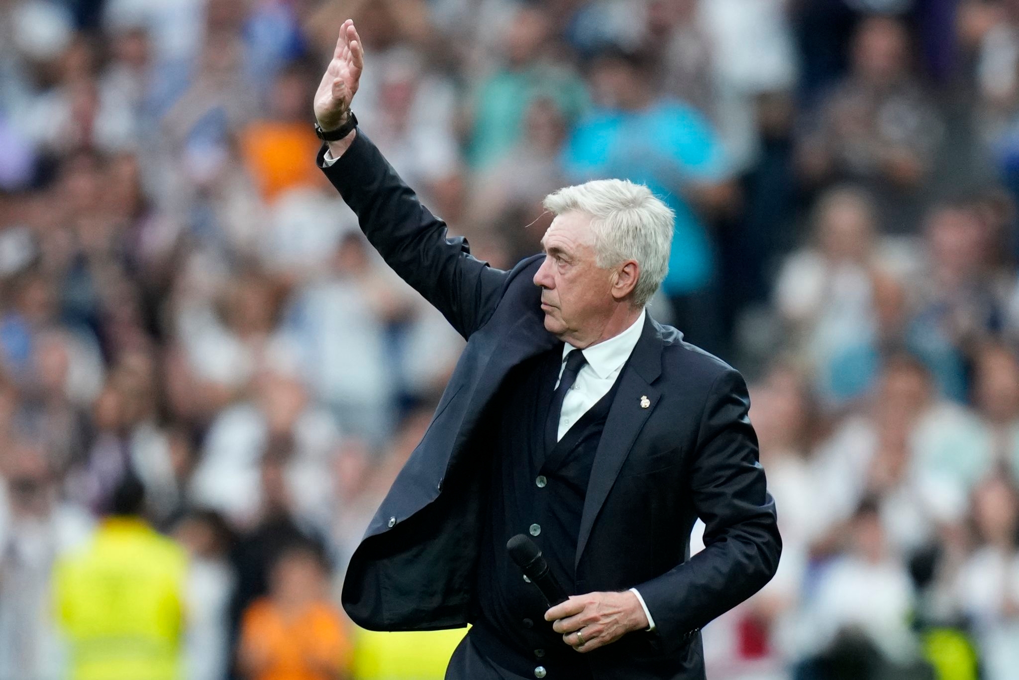 Real Madrid fans bid emotional farewell to Ancelotti and Modric at the Bernabeu