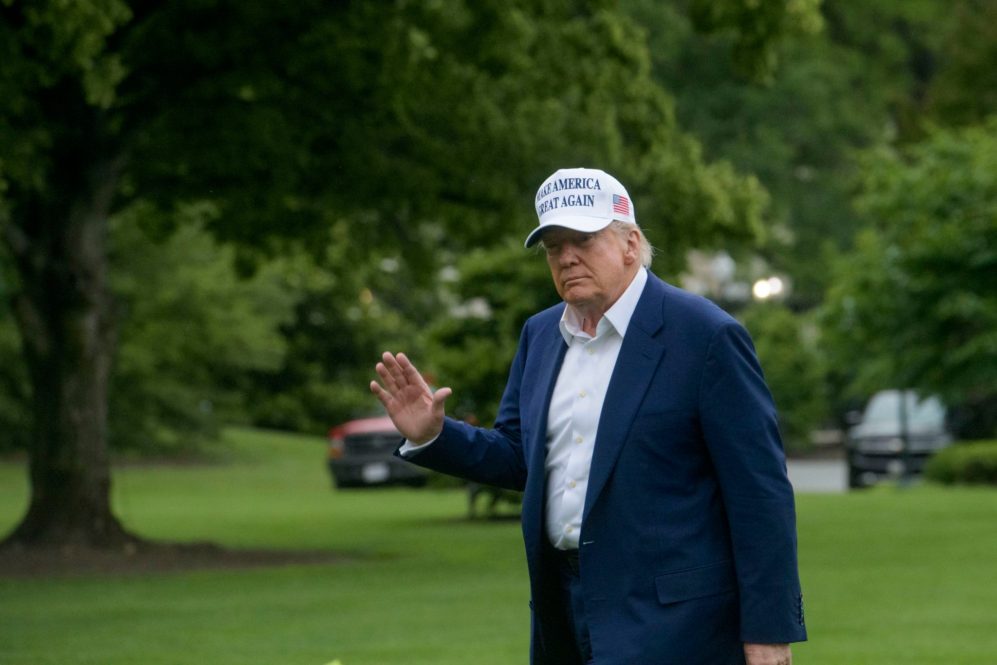 Trump to speak at Arlington National Cemetery to mark Memorial Day