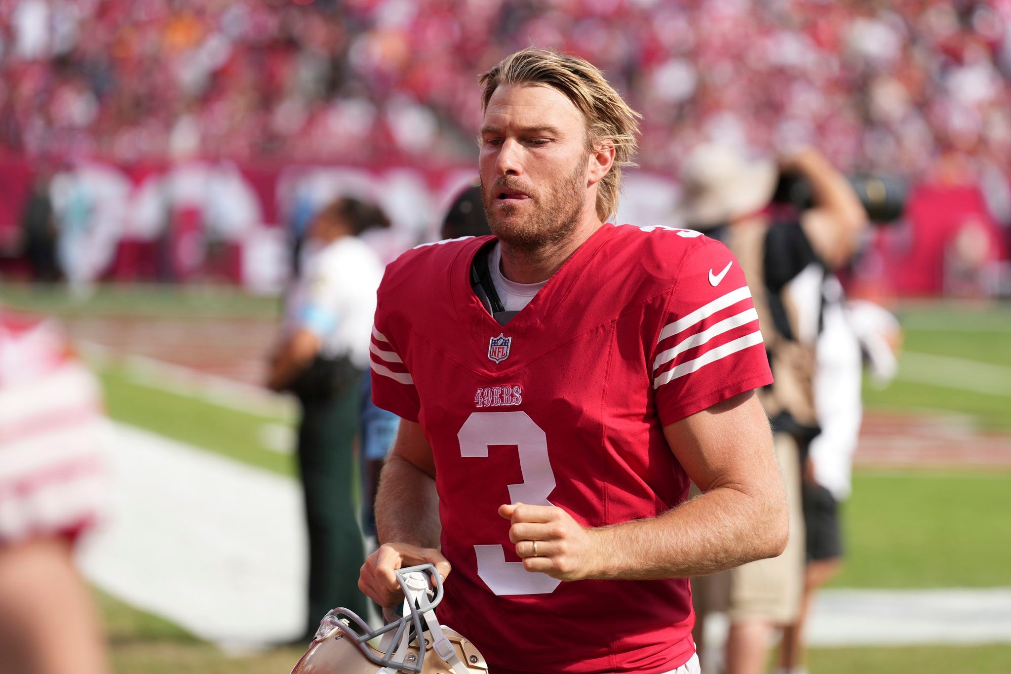 49ers make a switch at punter, signing Thomas Morstead and cutting Mitch Wishnowsky