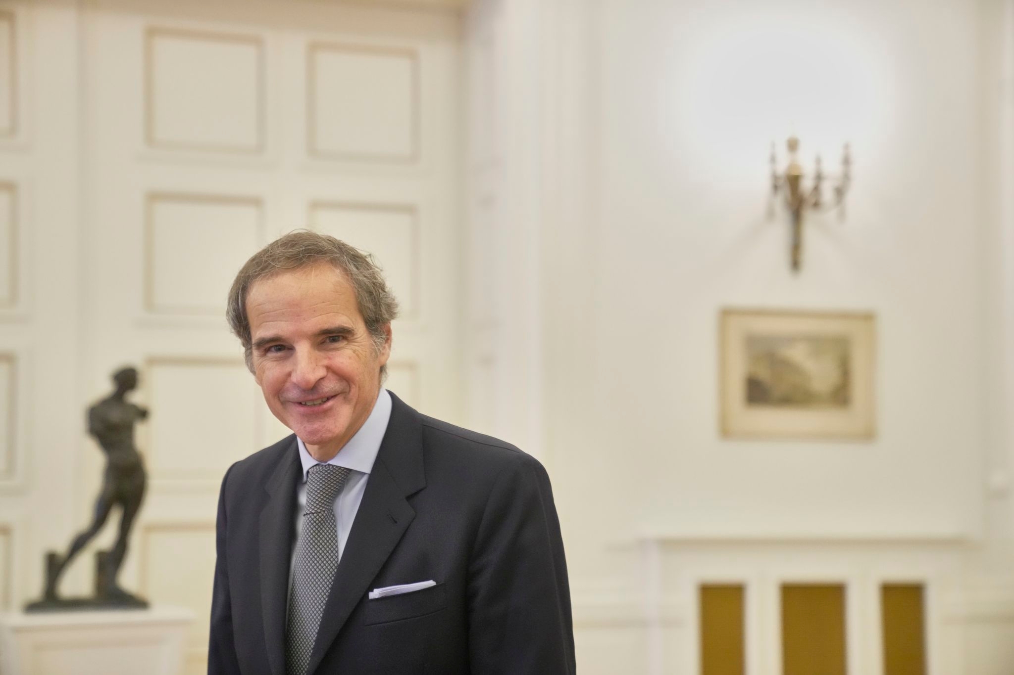 Goods delivered by nuclear power? UN agency chief meets Greek shipowners to discuss the idea