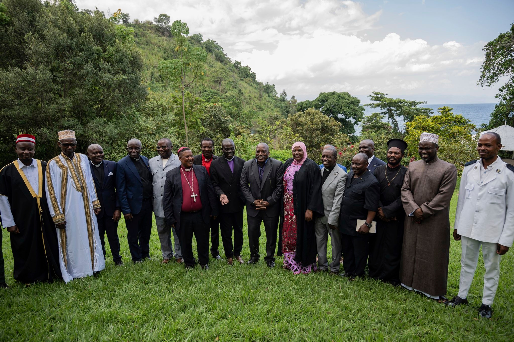 Former Congolese leader Kabila meets with religious leaders in rebel-controlled city