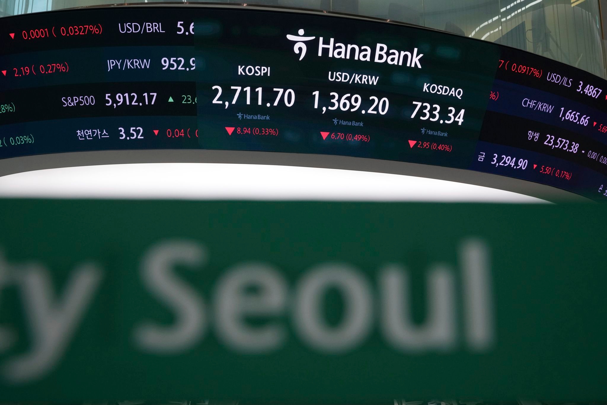 Asian shares mostly decline as uncertainty grows about what's next with Trump's tariffs