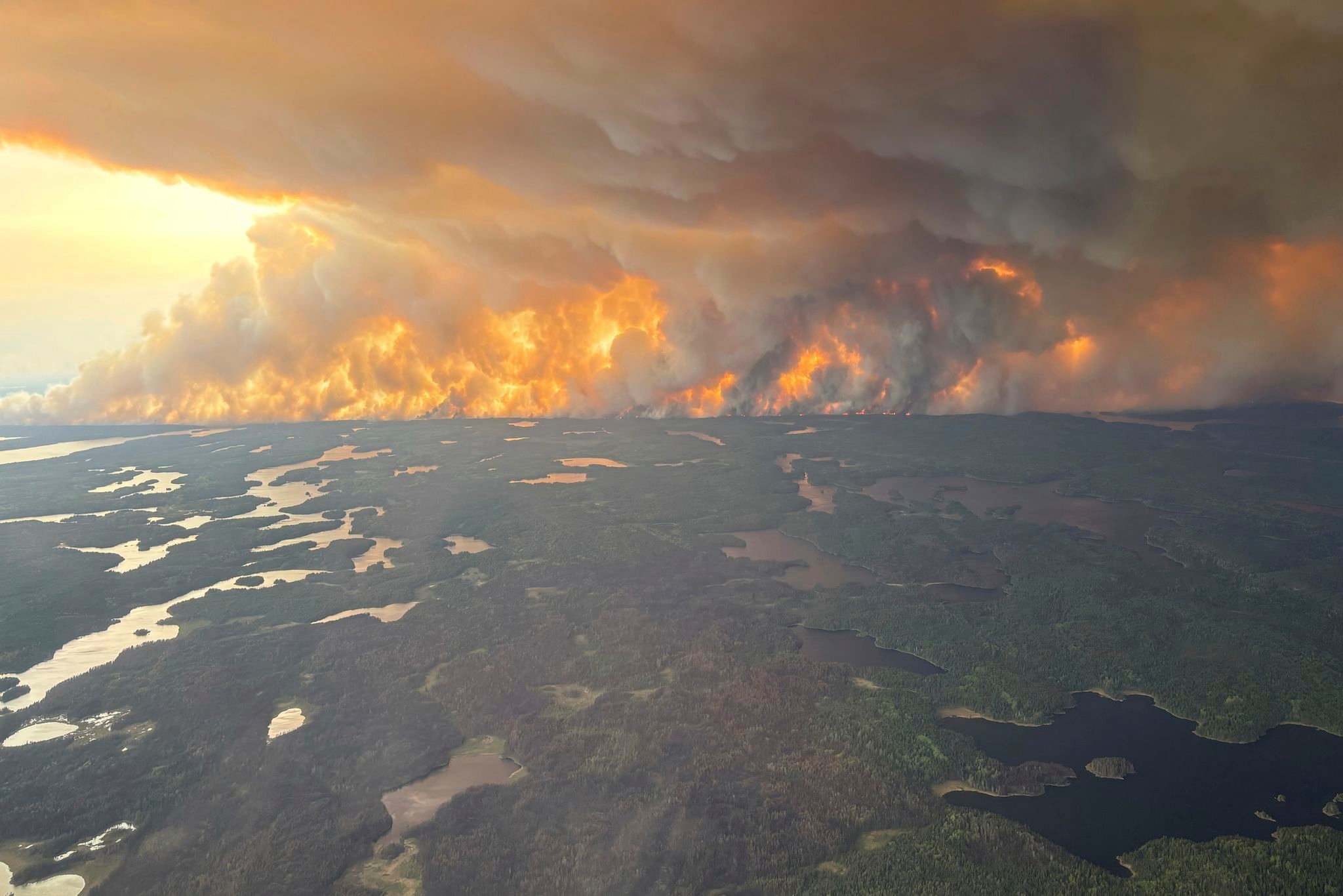 Winds push smoke from Canadian wildfires south into US and worsen air quality