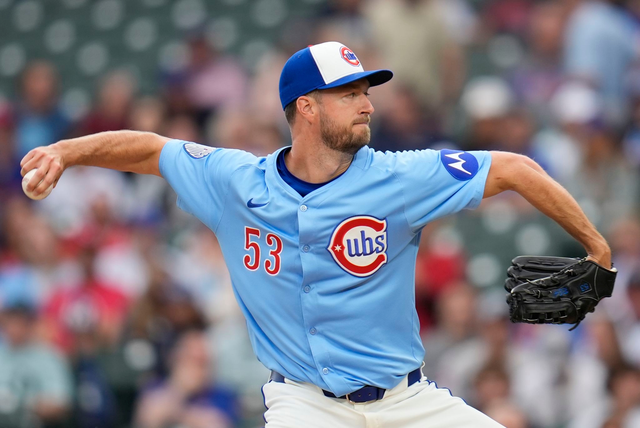 Abbott pitches 7 crisp innings as the Reds hold off the Cubs for a 6-2 win
