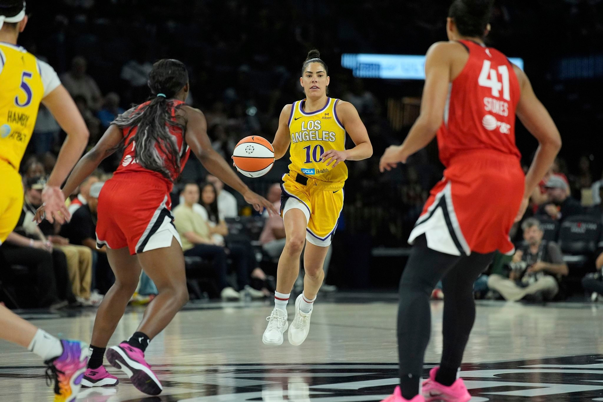 Sparks' Kelsey Plum returns to Las Vegas, greeted with cheers and hugs