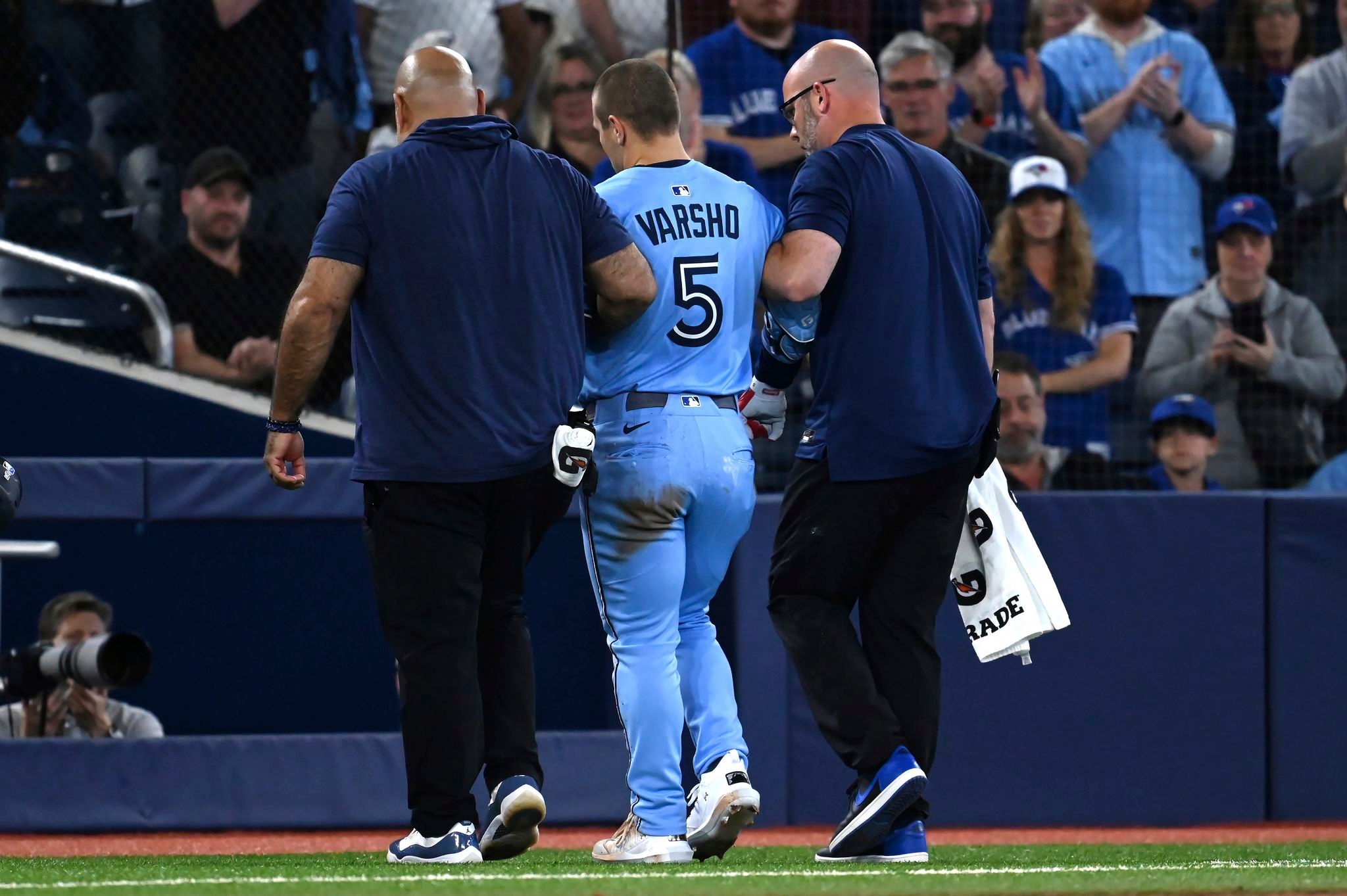Blue Jays put OF Varsho on 10-day IL with left hamstring strain, activate RHP Swanson
