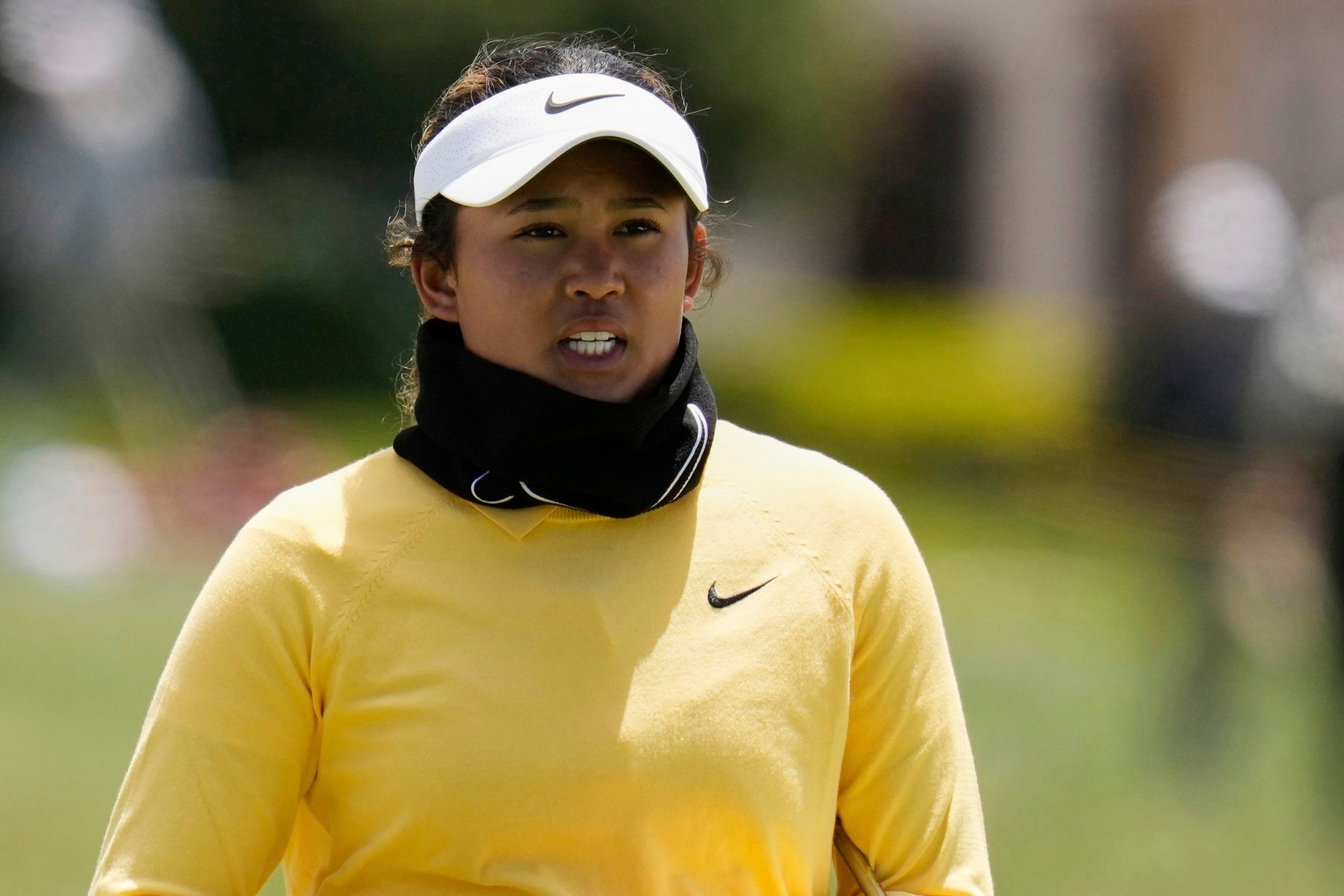 Amari Avery has to borrow a friend's clubs and still manages to make cut in the U.S. Women's Open