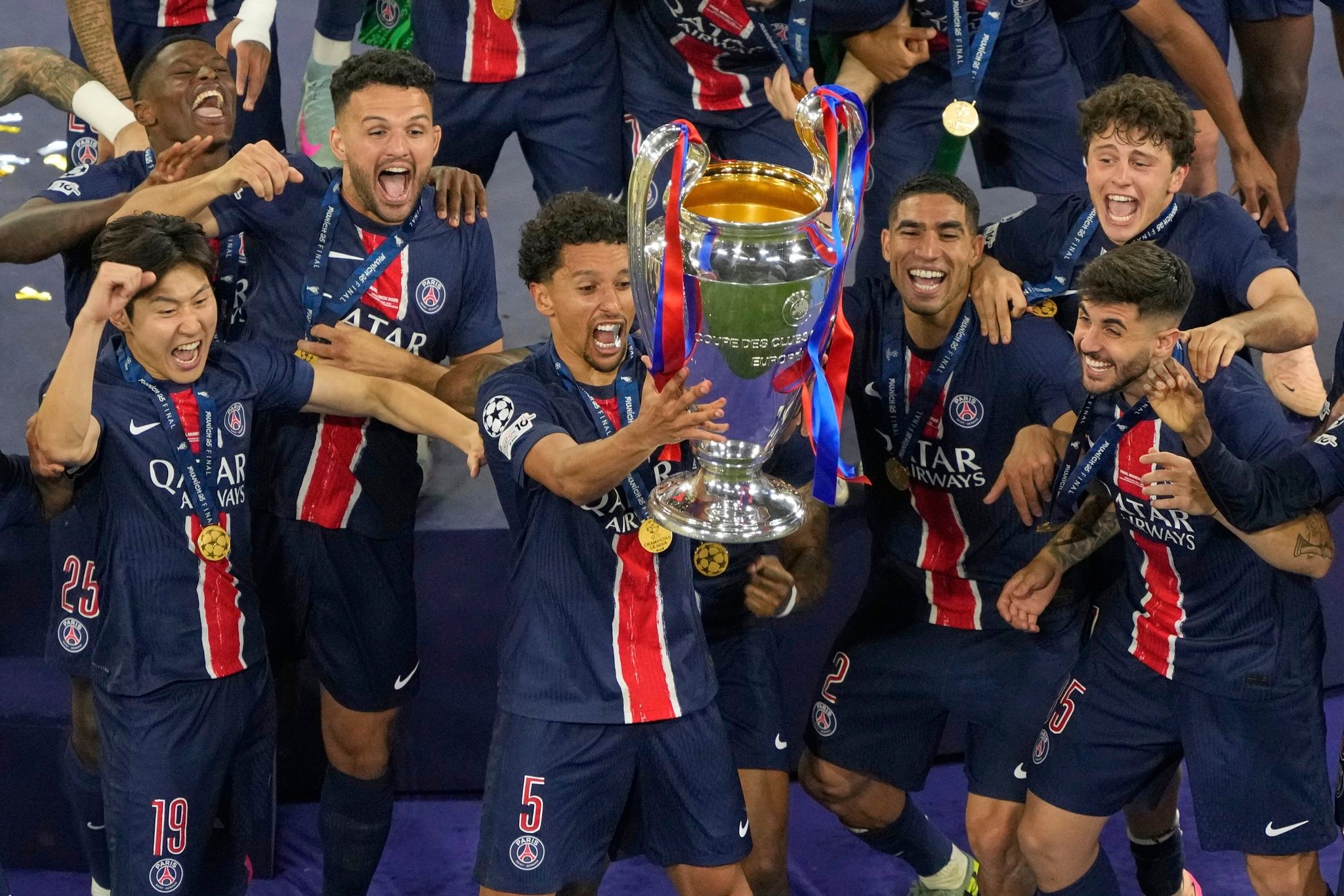 2 fans died and an officer is in a coma after Champions League celebrations in France