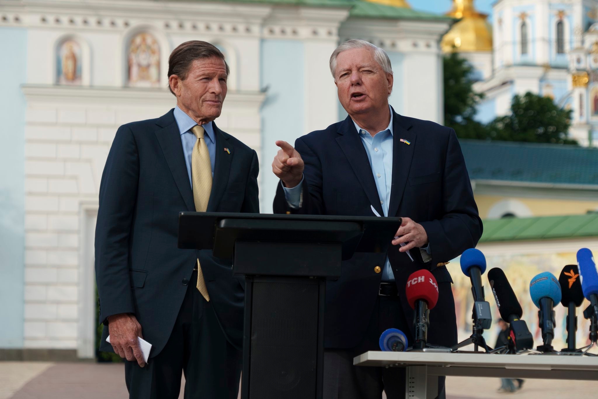 Putin is preparing for more war, US senators warn, urging swift sanctions and global action