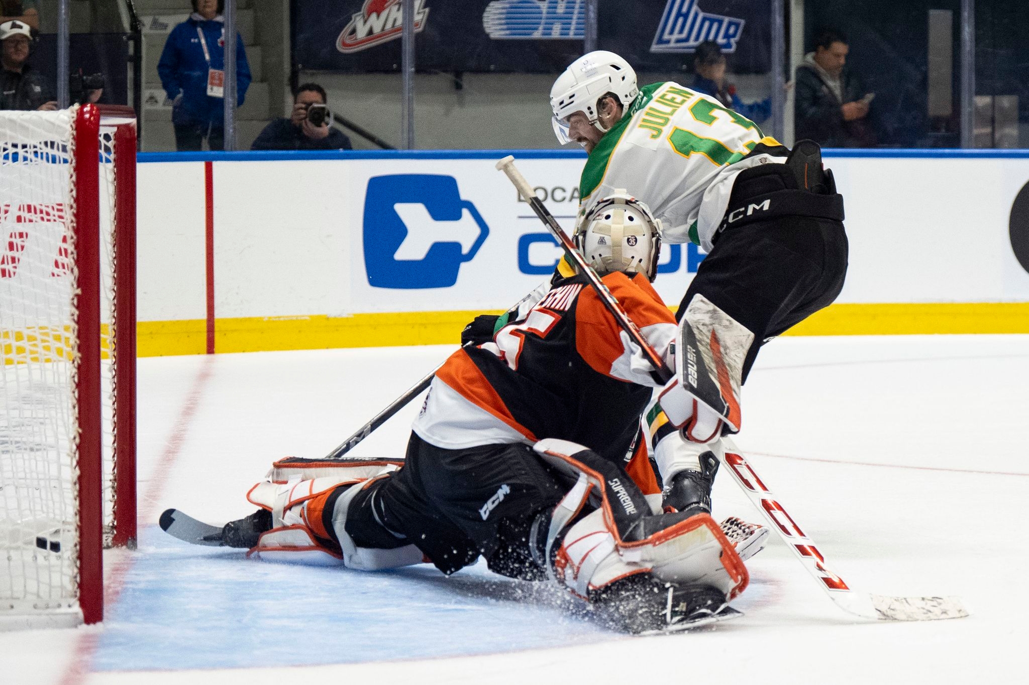 London Knights beat Medicine Hat Tigers 4-1 for 3rd Memorial Cup title