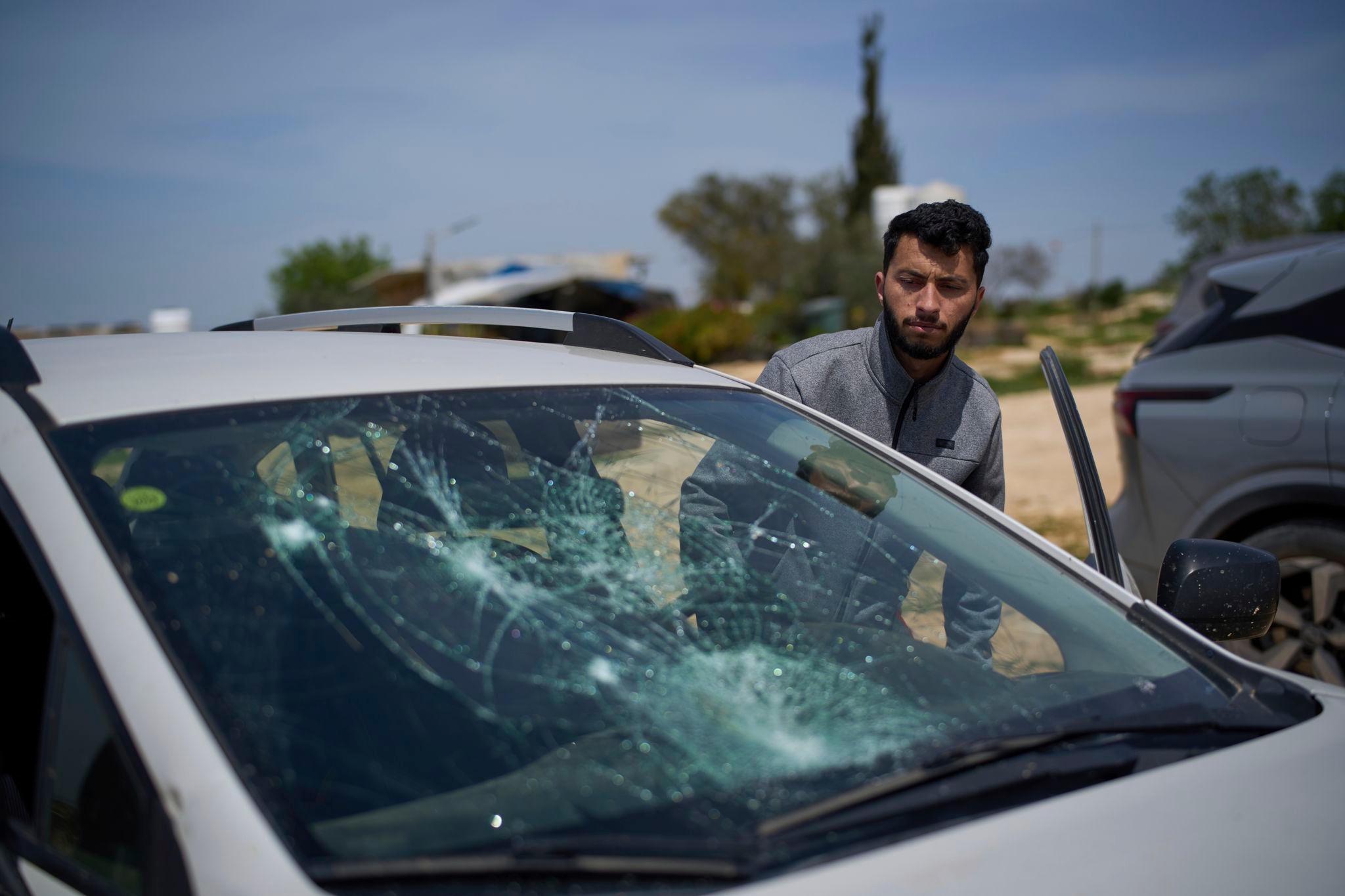 Israeli soldiers bar media from visiting West Bank villages on tour organized by Oscar winners