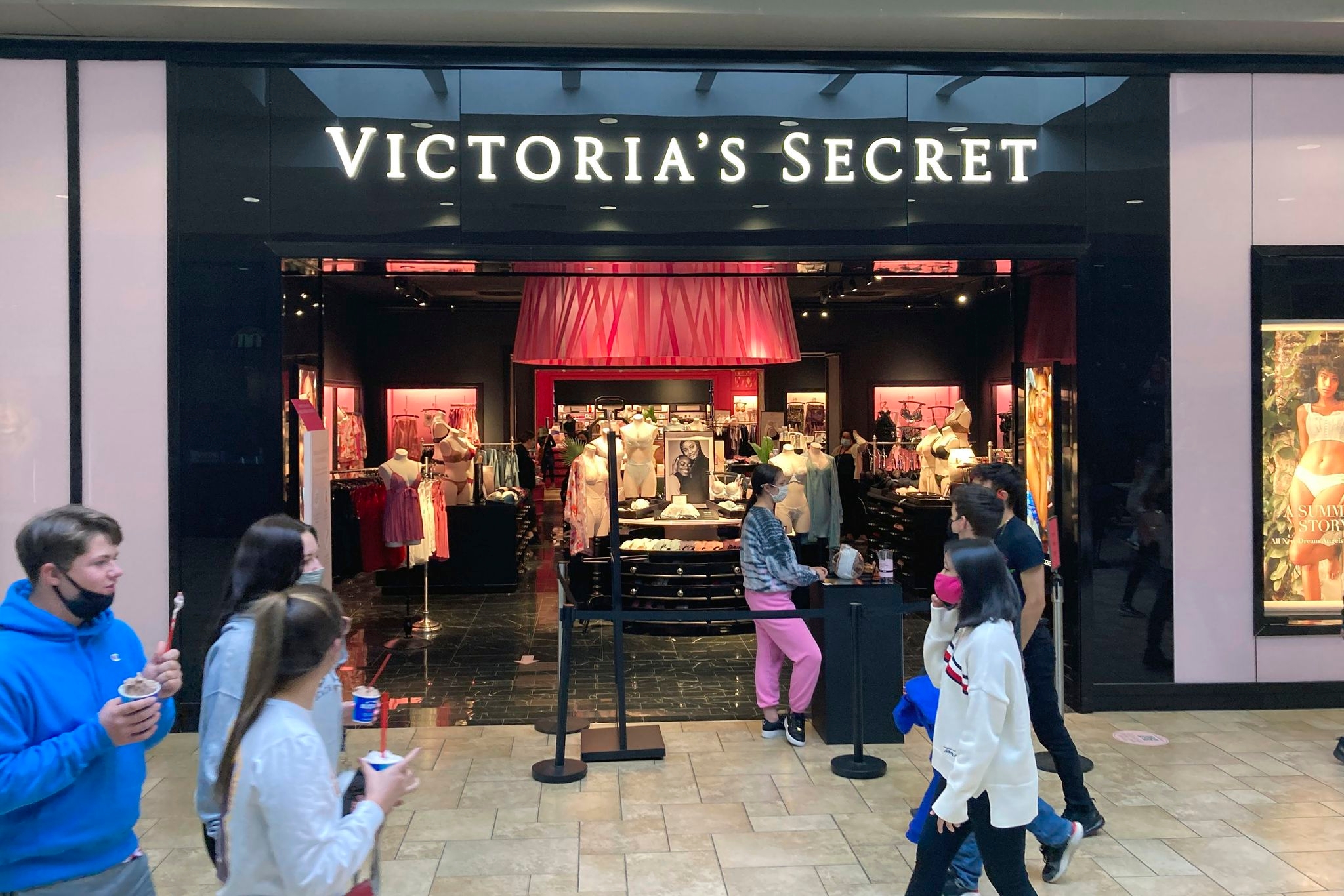 Victoria's Secret says it will postpone earnings report after recent security breach