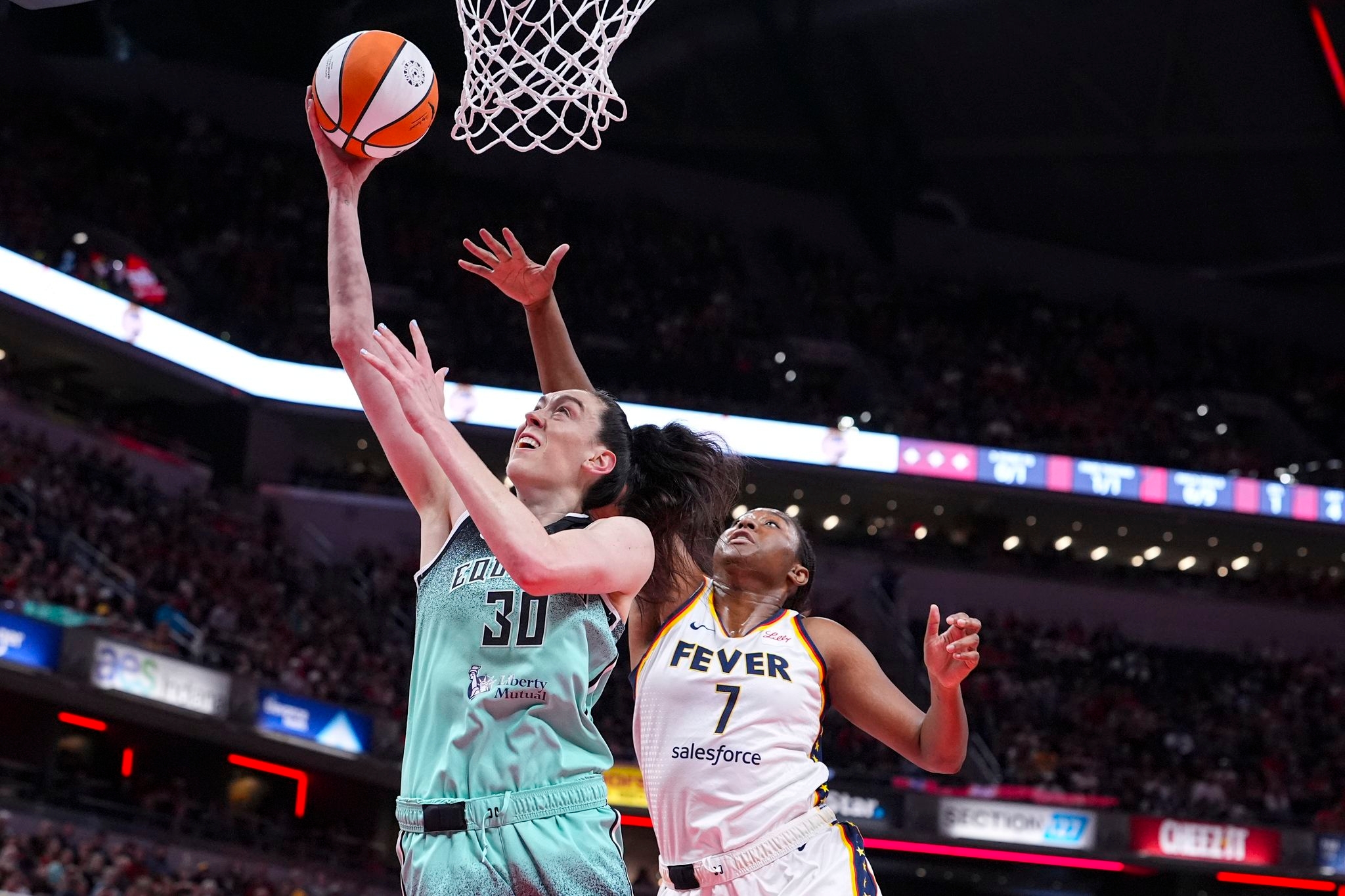 New York and Minnesota still leading the way, both unbeaten heading into Commissioner's Cup play