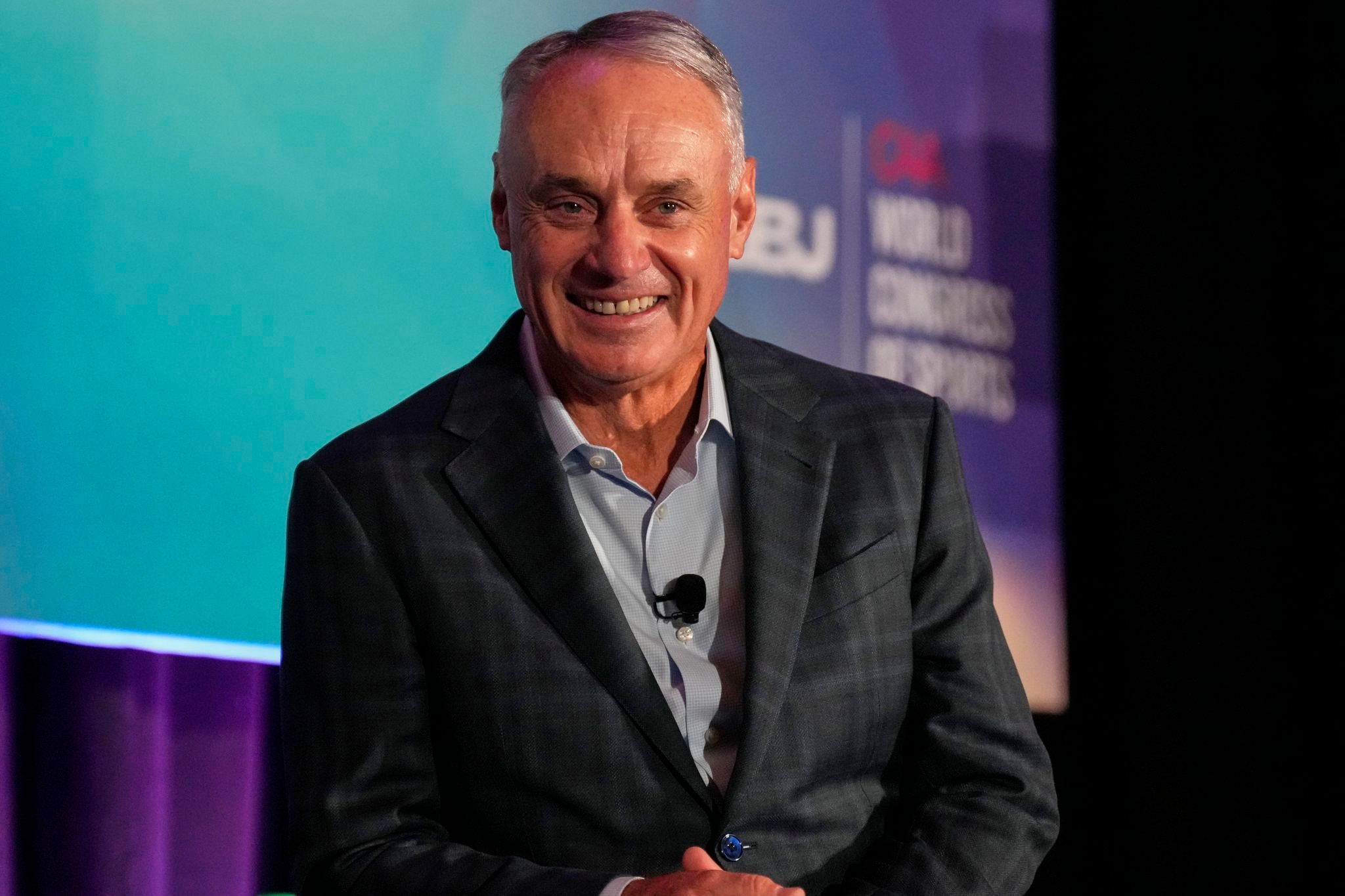 Trump's support of Rose among the voices Manfred listened to in ruling MLB ban ended with death
