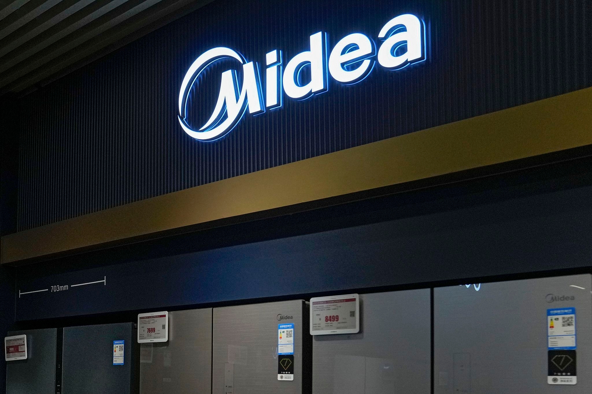 Midea recalling 1.7 million of its popular air conditioners due to mold concern