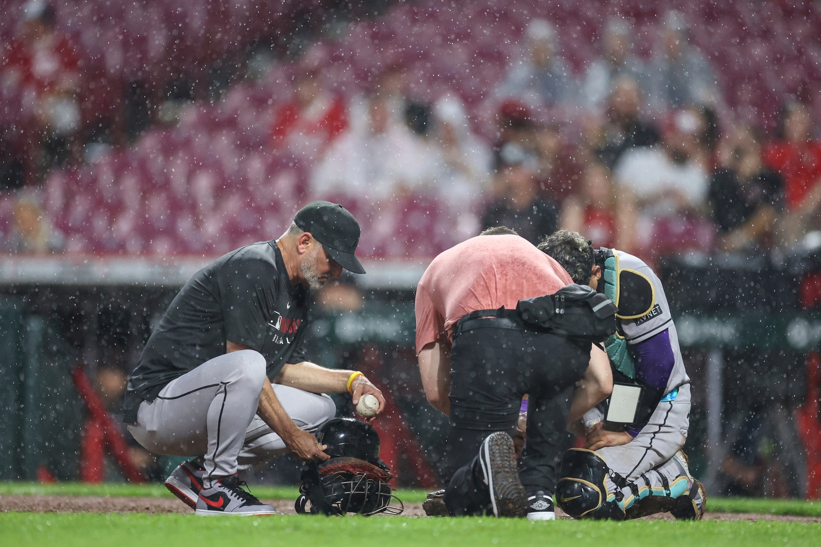 D-backs catcher Gabriel Moreno leaves game in the 6th