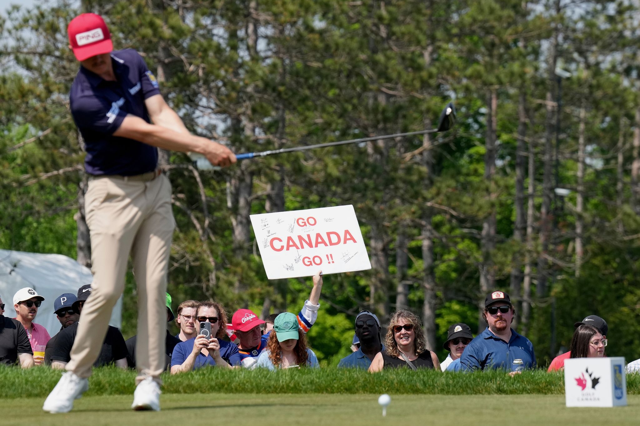 Matteo Manassero and Ryan Fox share the 3rd-round lead in the RBC Canadian Open