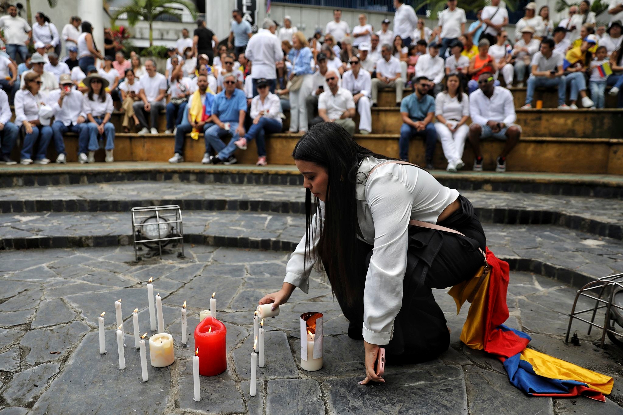 Who is Colombian Sen. Miguel Uribe Turbay who was shot during a campaign rally in Bogota?