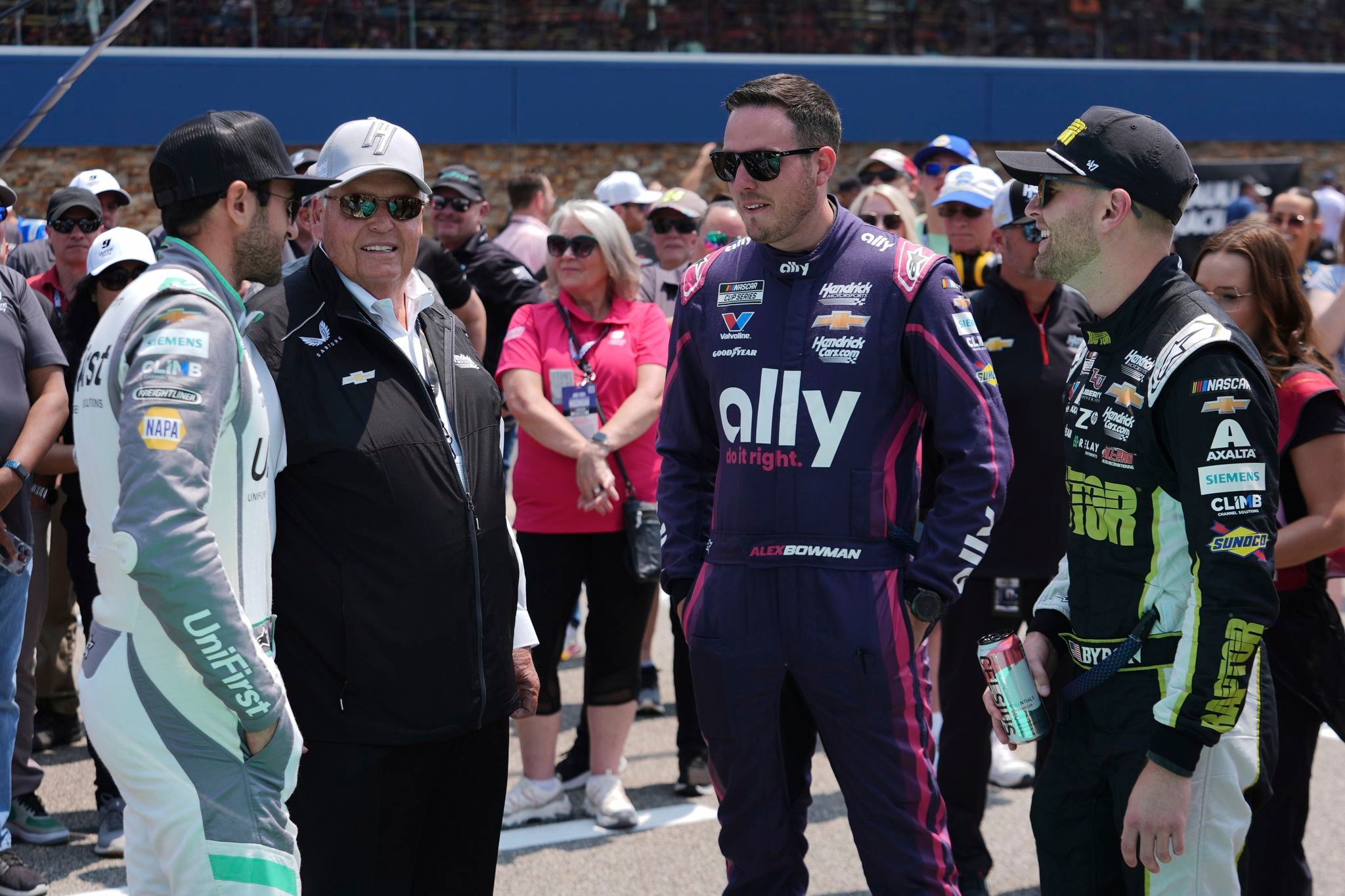 Alex Bowman hits wall at Michigan as his rough stretch continues in NASCAR Cup Series