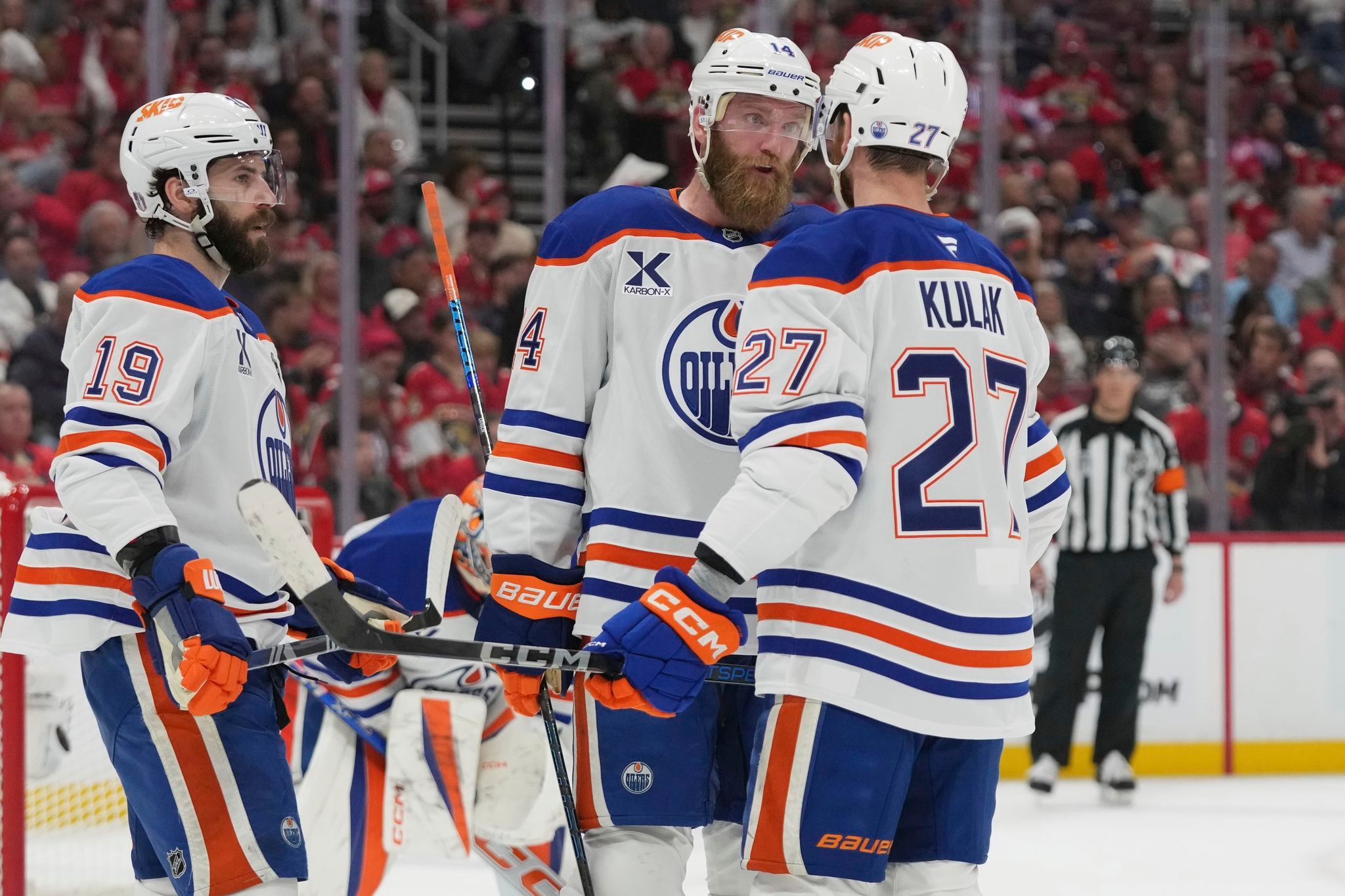 Oilers unravel in Game 3 against the Panthers and now are chasing the Stanley Cup Final