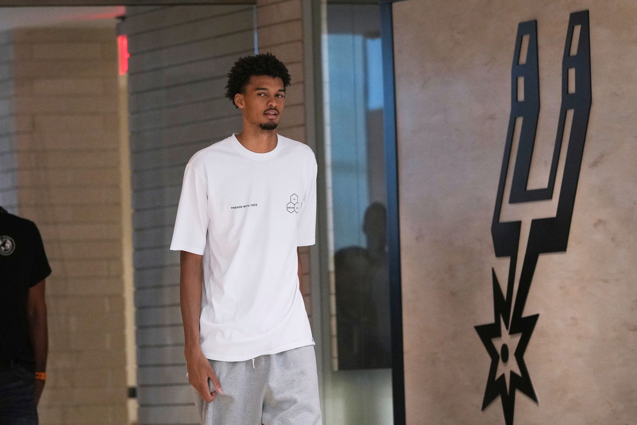 Spurs announce jersey deal with Paris-based digital asset security firm Ledger