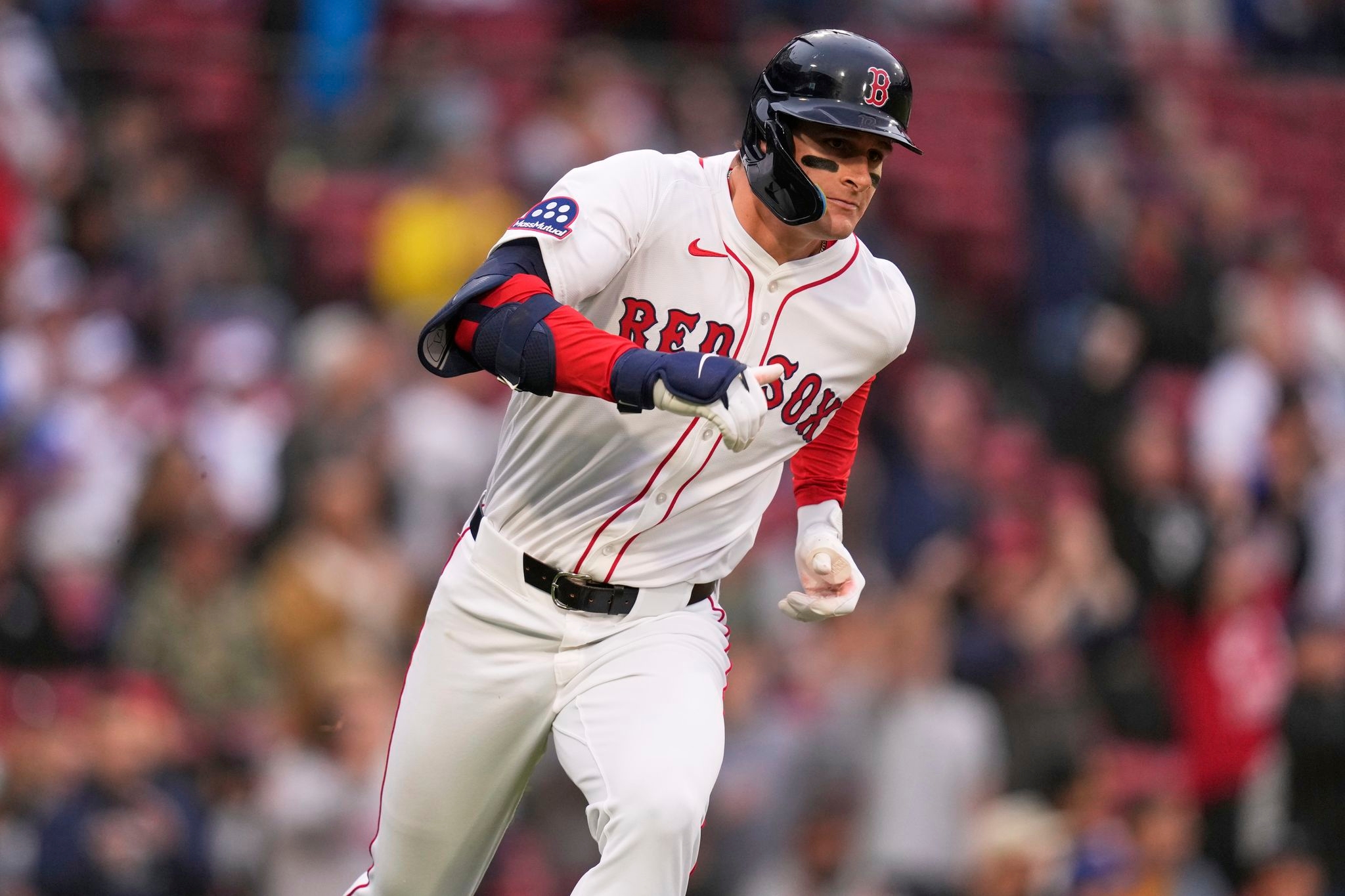 Top prospect Roman Anthony gets first career hit in second MLB game