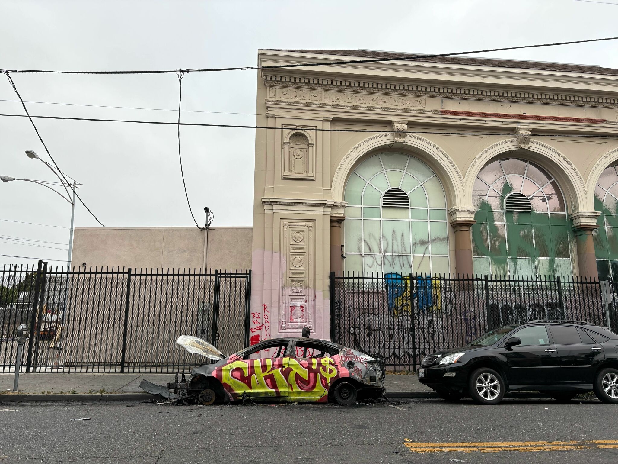Oakland business looted, vehicle set on fire hours after peaceful anti-ICE protest ended