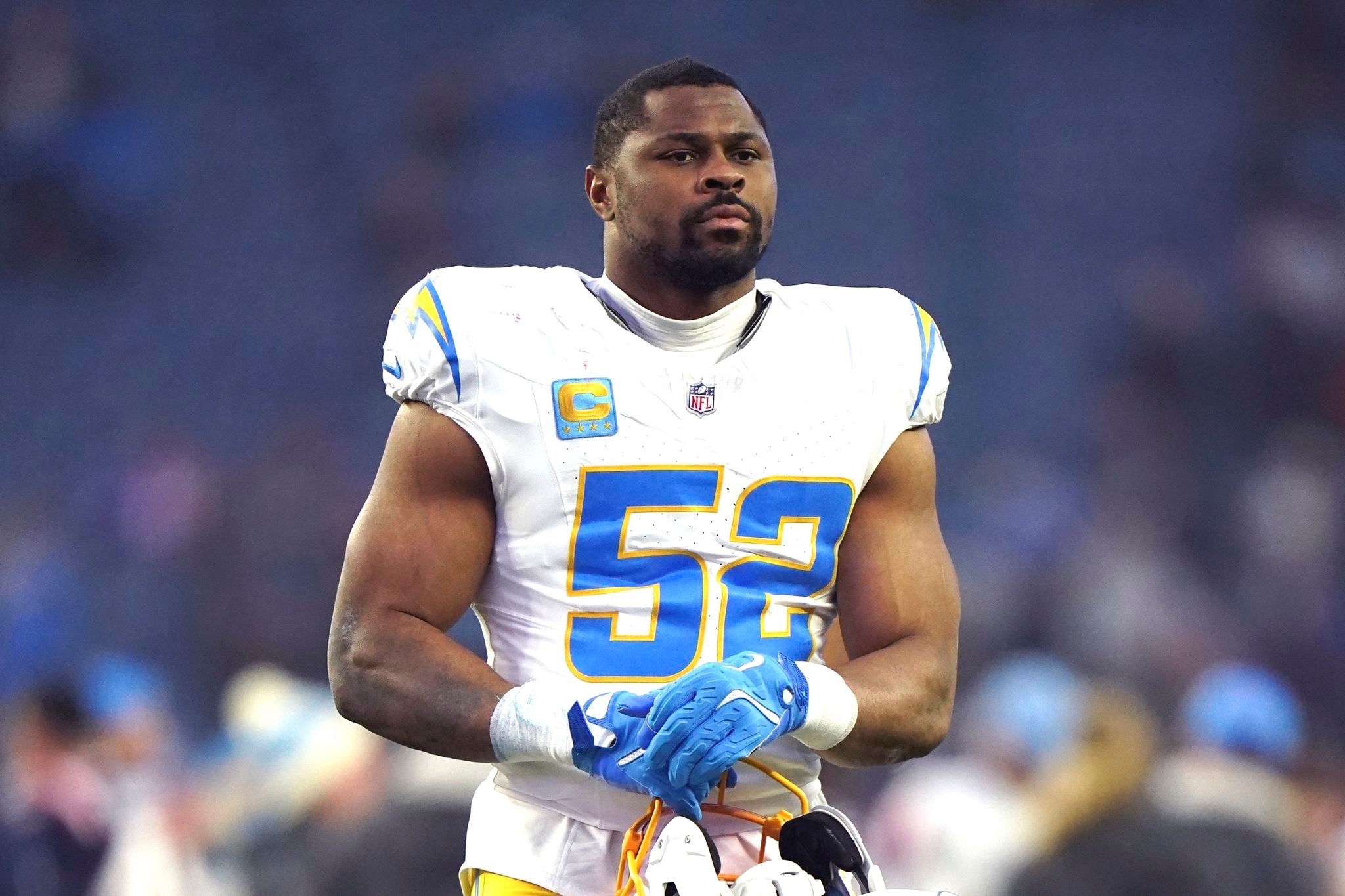 Khalil Mack 'couldn't give up on that dream' of winning with the Chargers