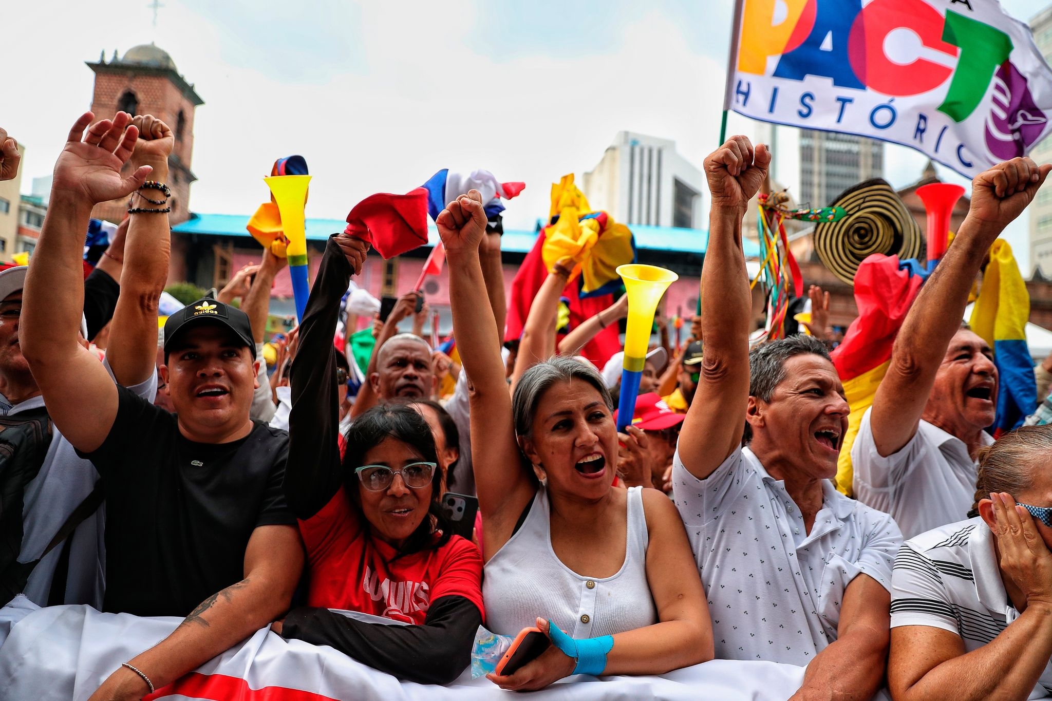 Colombia's president bypasses lawmakers and issues decree to let voters decide on labor reform