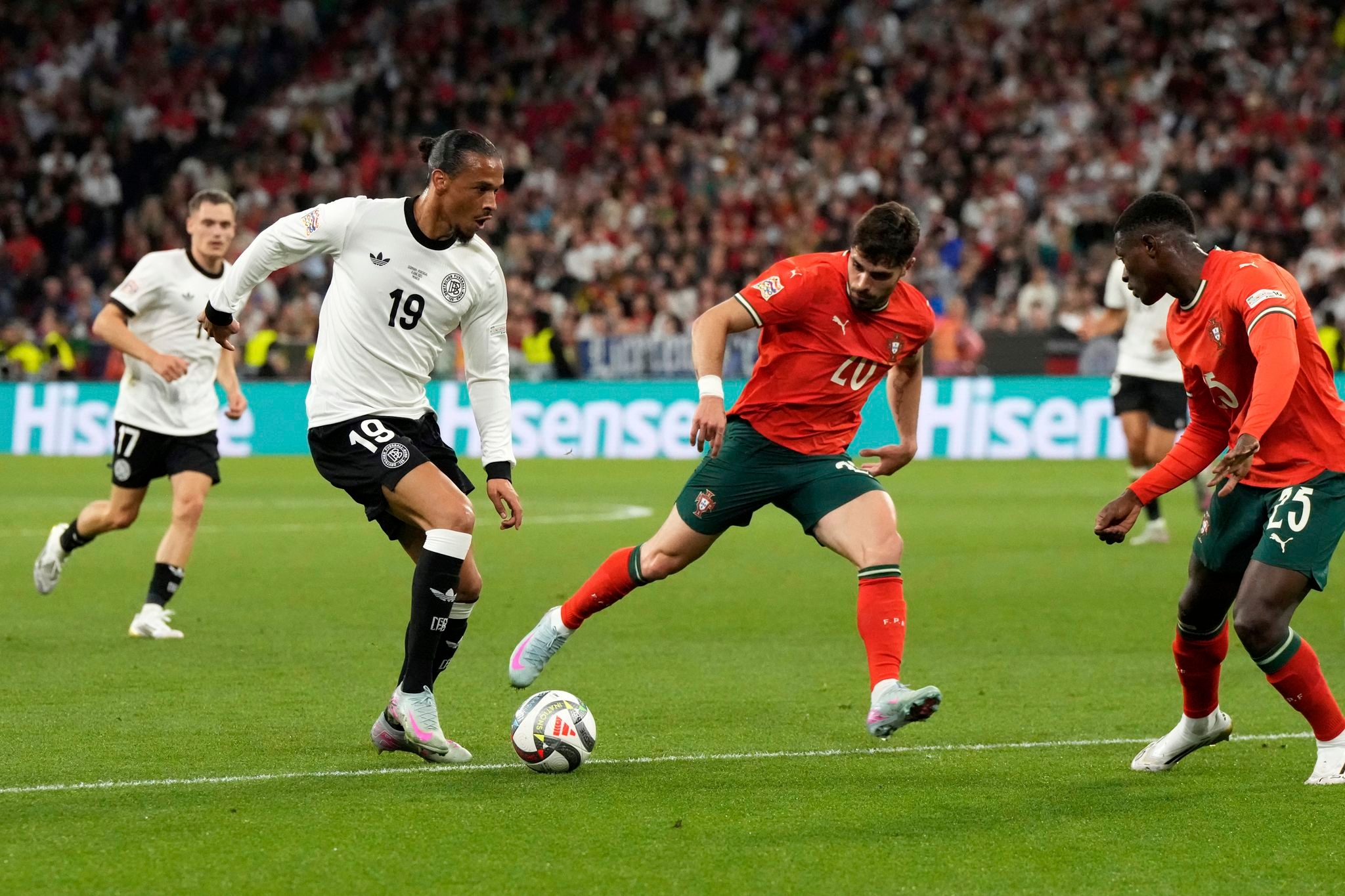 Leroy Sané in Istanbul for Galatasaray talks as Bayern contract expires