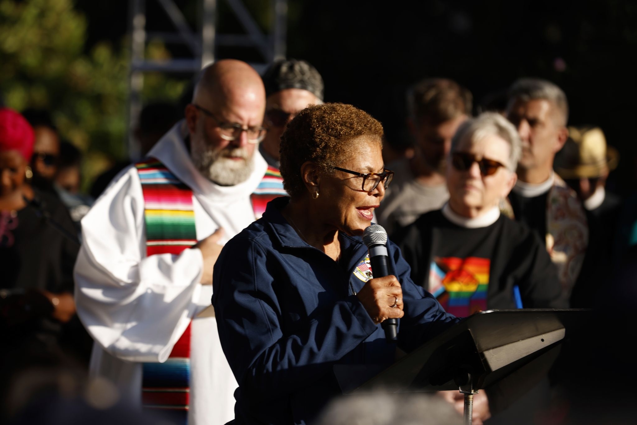 US faith leaders opposed to ICE raids counsel nonviolent resistance and lead by example
