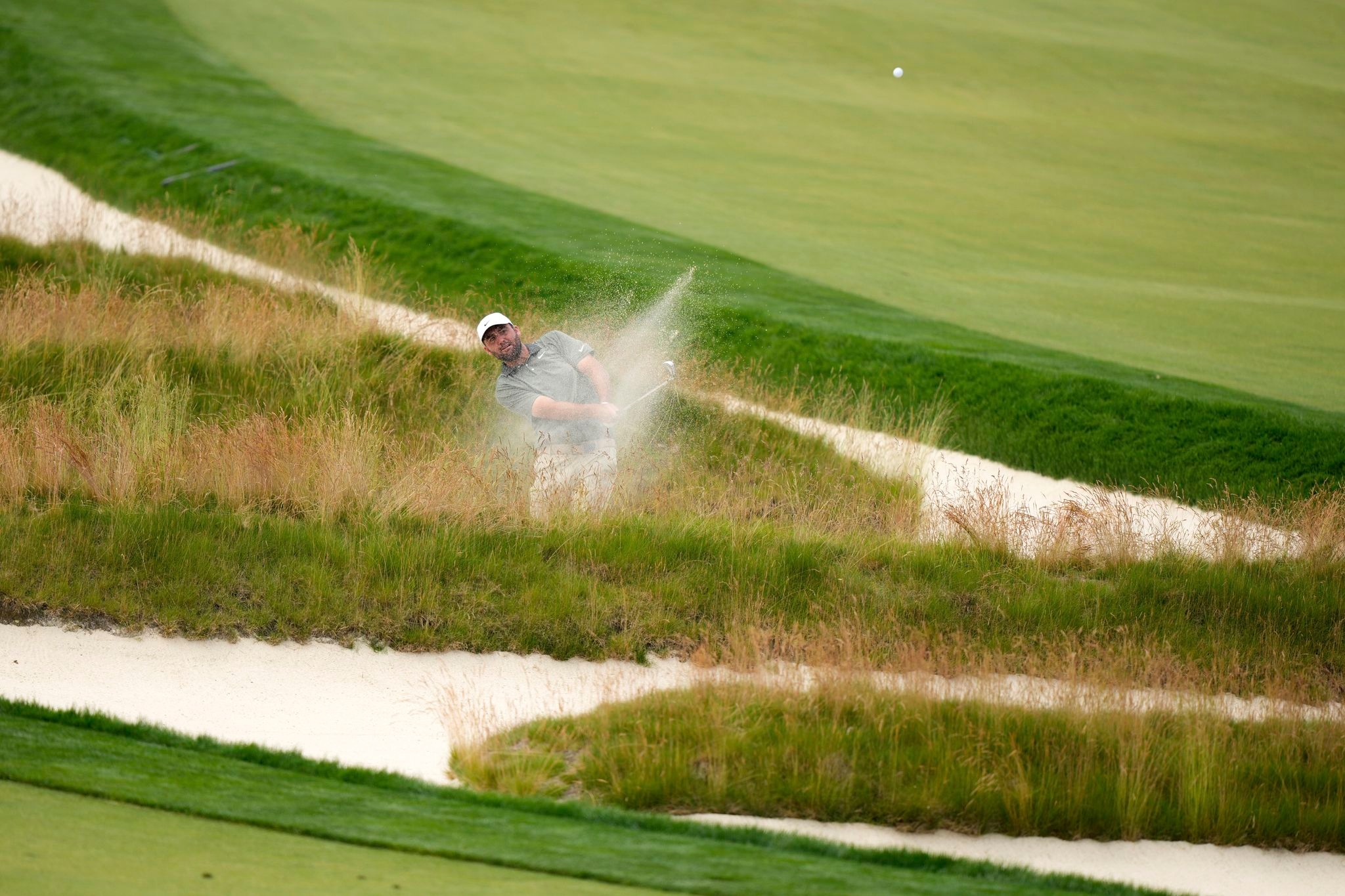 Scheffler: 'Definitely not out of the tournament' after another US Open round over par