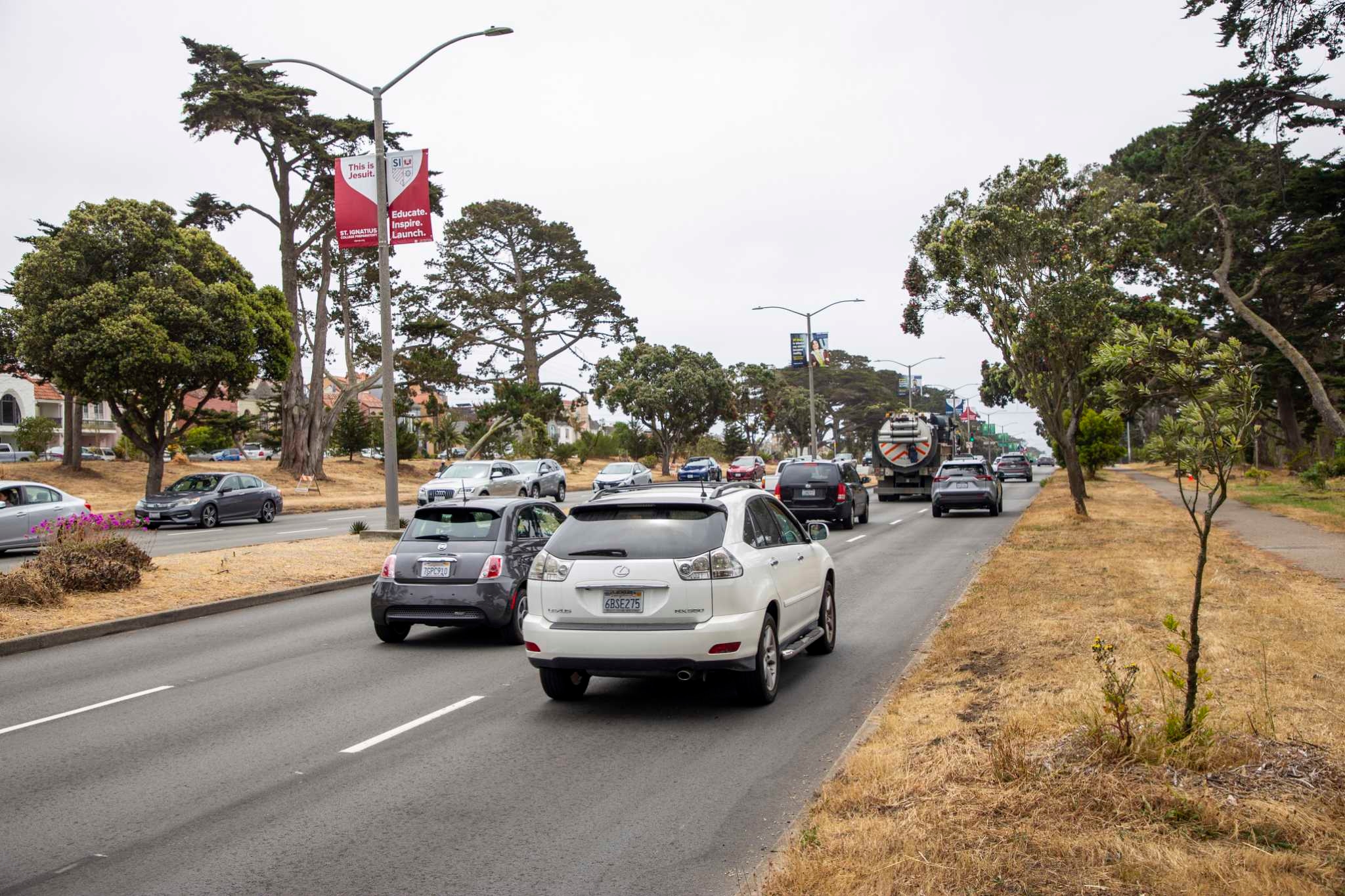 Letters: Why does the Chronicle downplay traffic problems since S.F. Great Highway's closure?