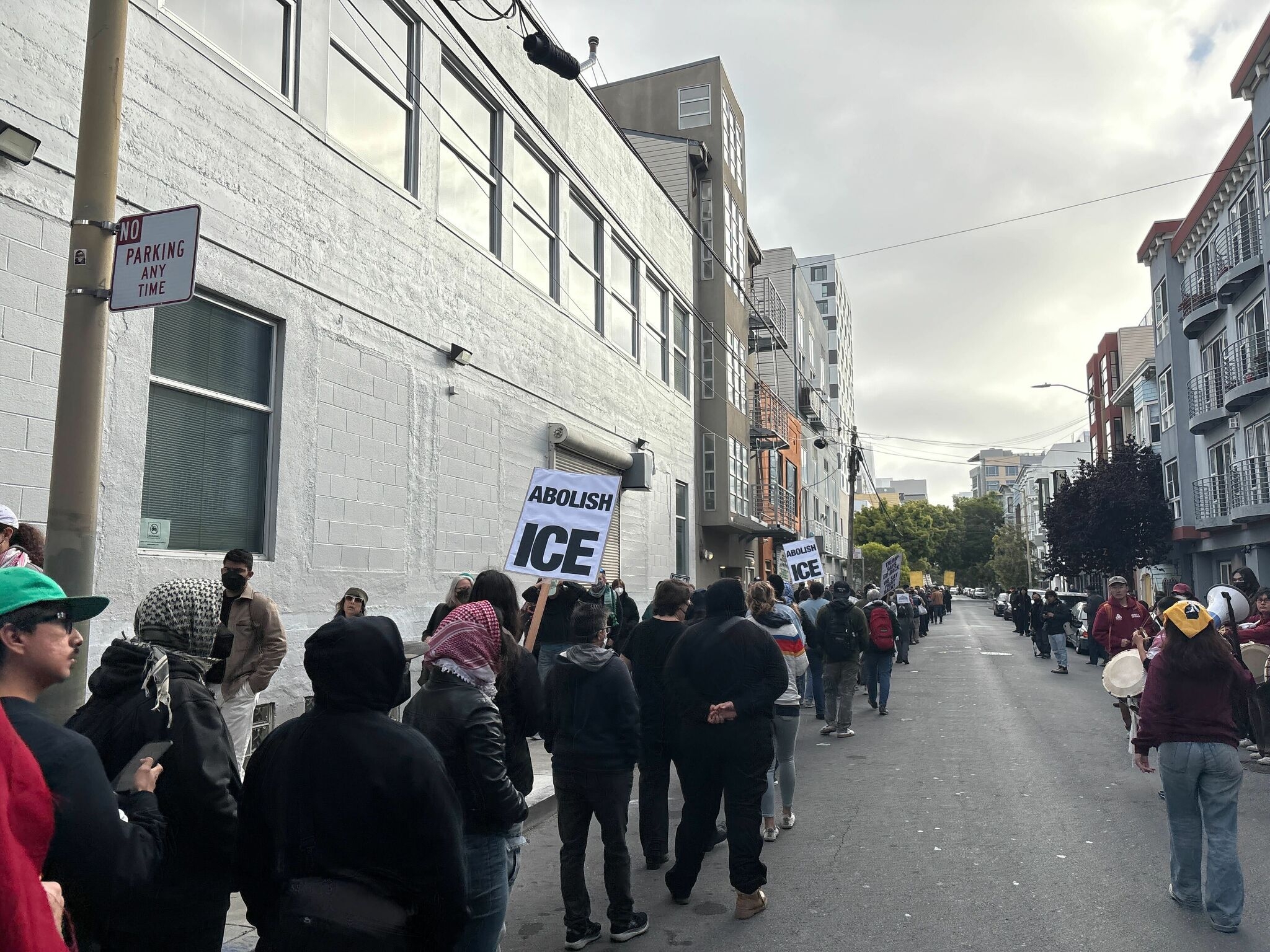 No Kings protests Bay Area: Crowds gather early at ICE building in San Francisco