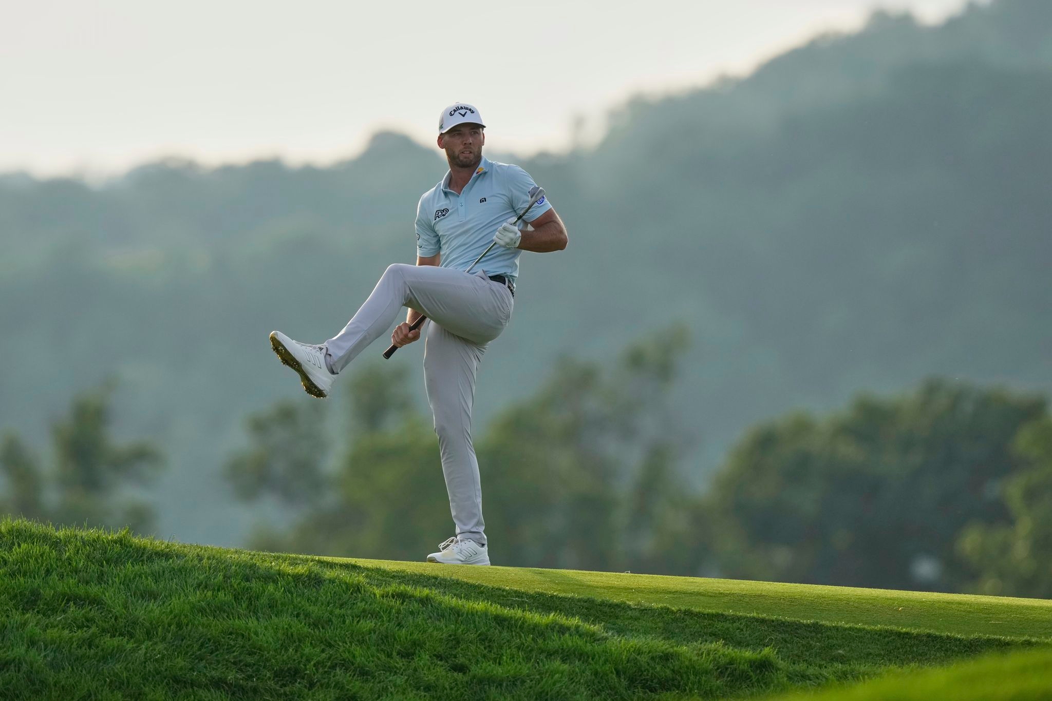 Sam Burns holds steady on soggy Oakmont to lead US Open