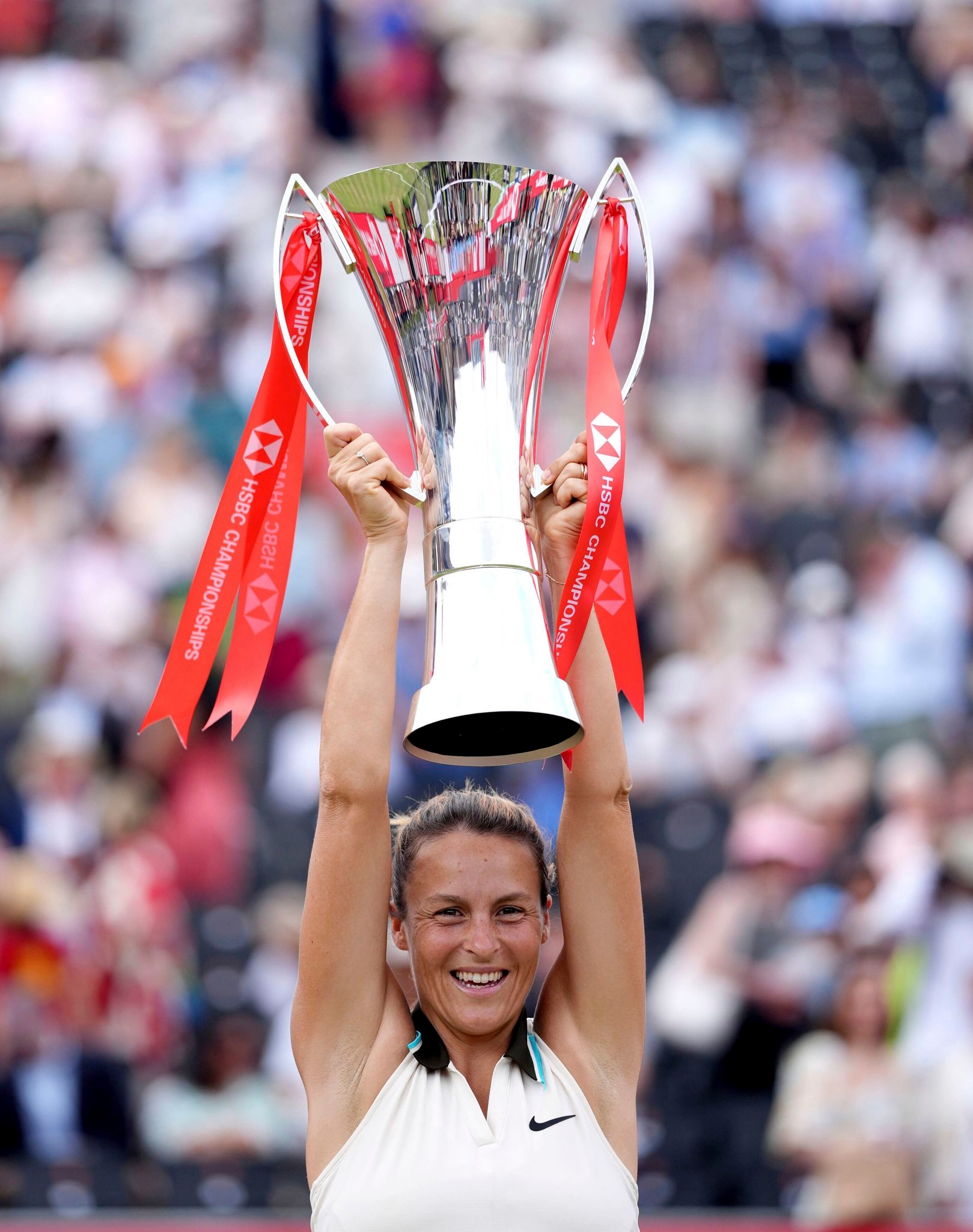 German qualifier Tatjana Maria wins Queen's Club final at age 37