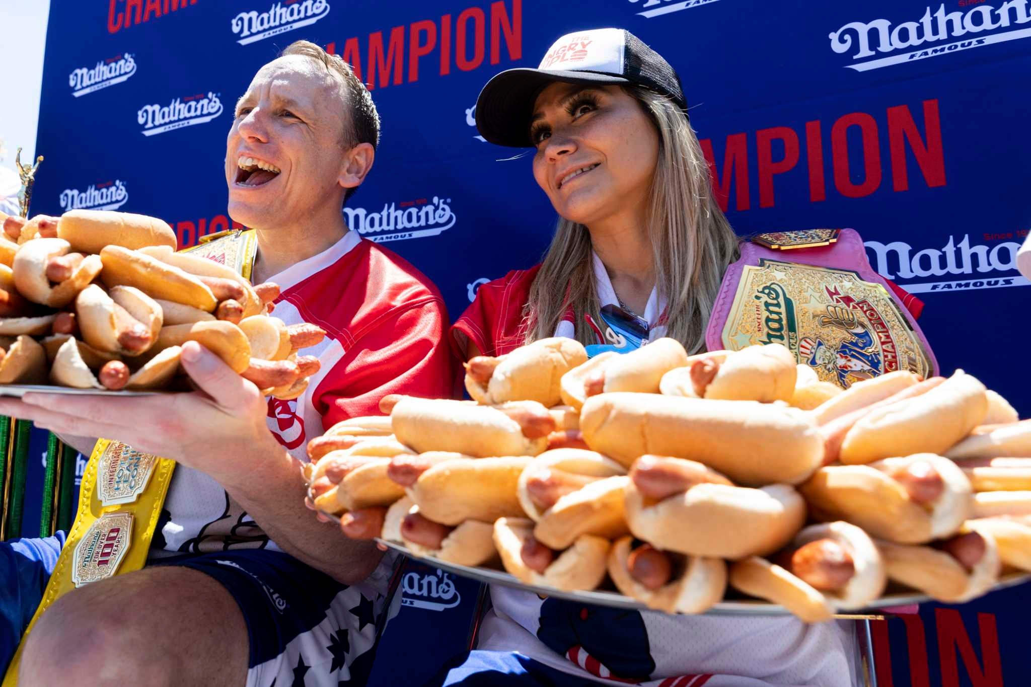 Bay Area's Joey Chestnut to return to July 4 hot dog contest after contract clash