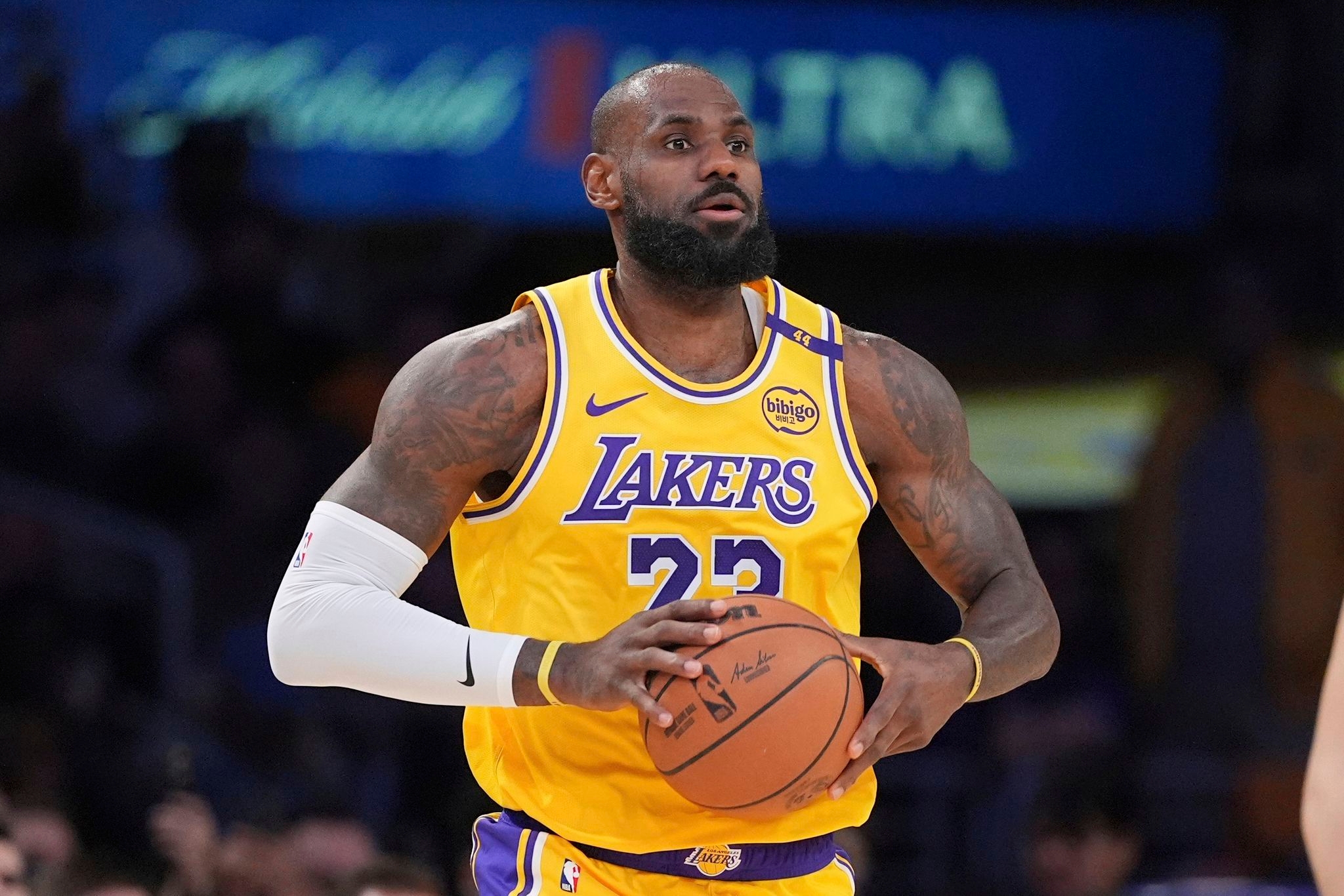 LA Lakers join list of teams being sold at ever-escalating prices