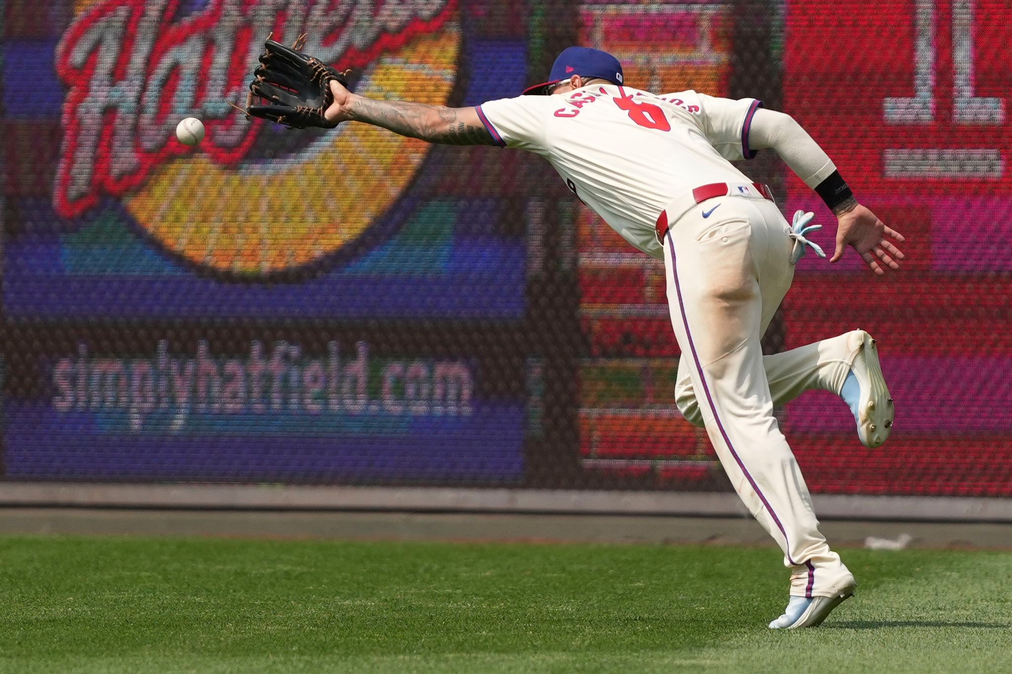 Nick Castellanos returns to Phillies lineup after benching for 'inappropriate comment'