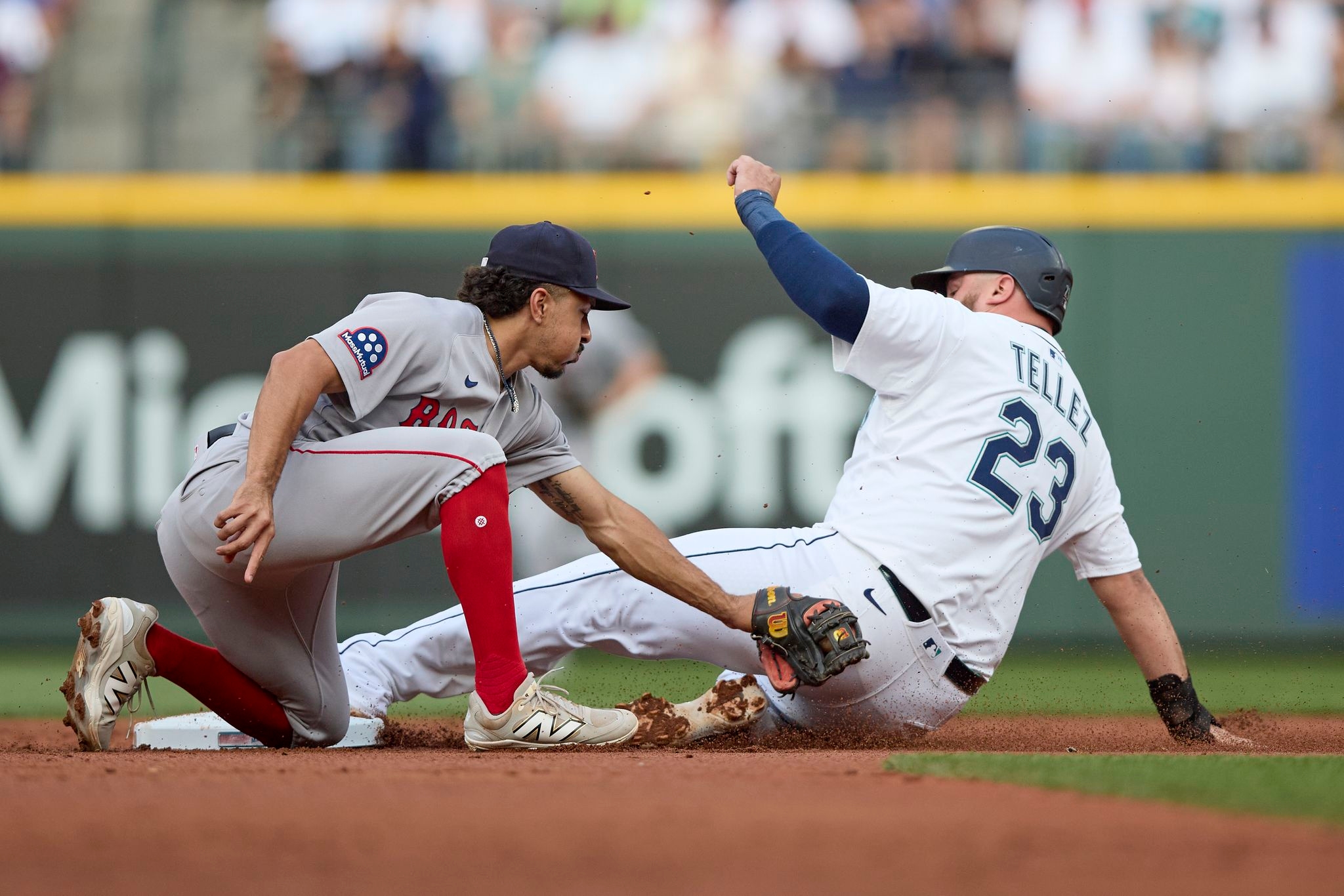Veteran 1B Rowdy Tellez works out with Texas Rangers in anticipation of joining their roster