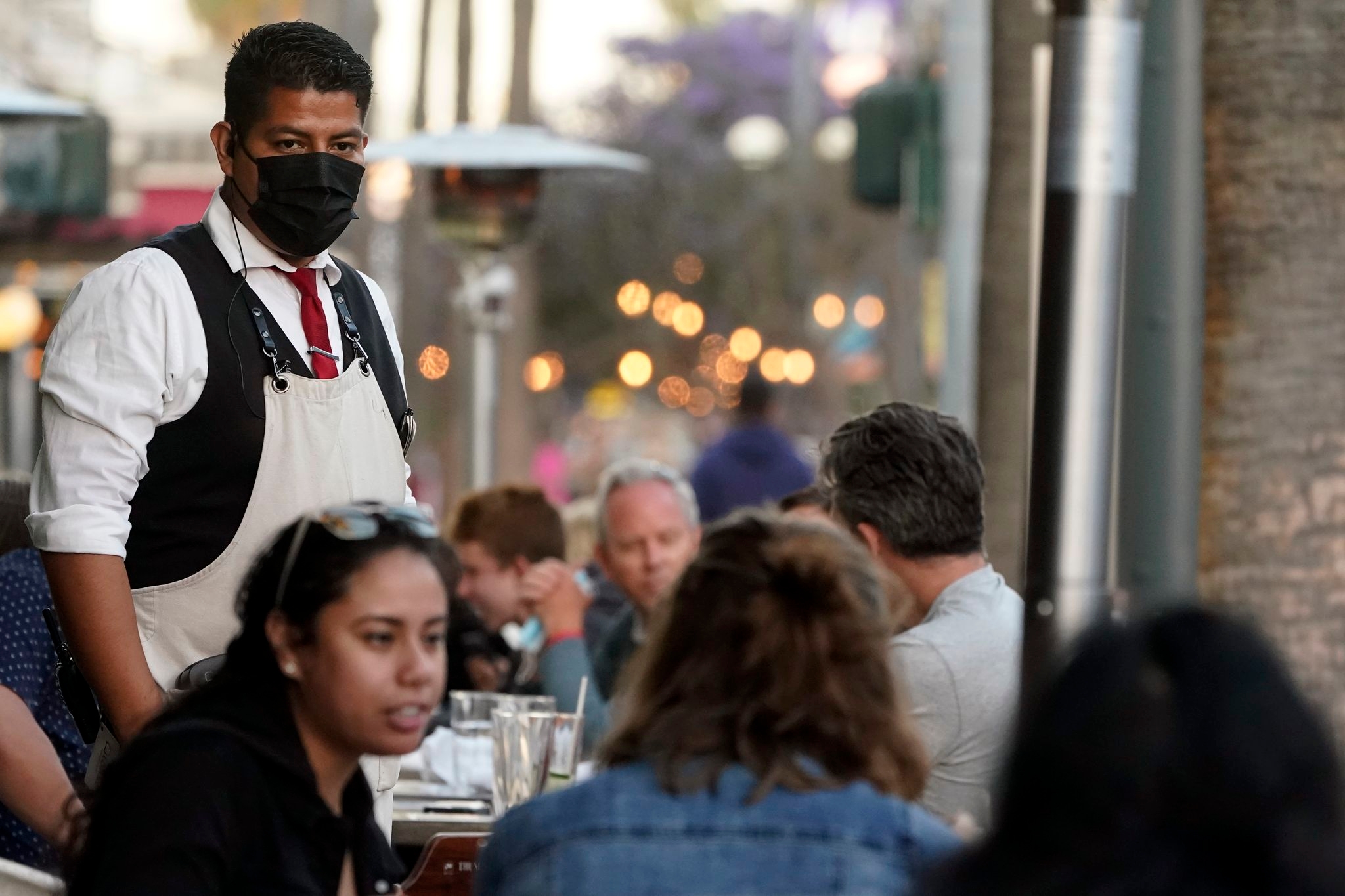 Some US restaurants and servers oppose Republicans' 'no tax on tips' budget proposal