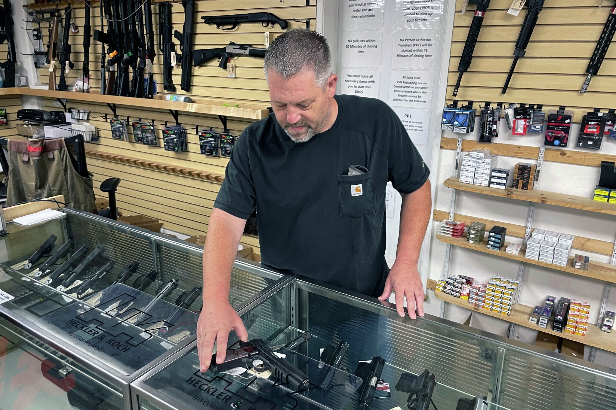 California's 30-day gun law unconstitutional, appeals court rules