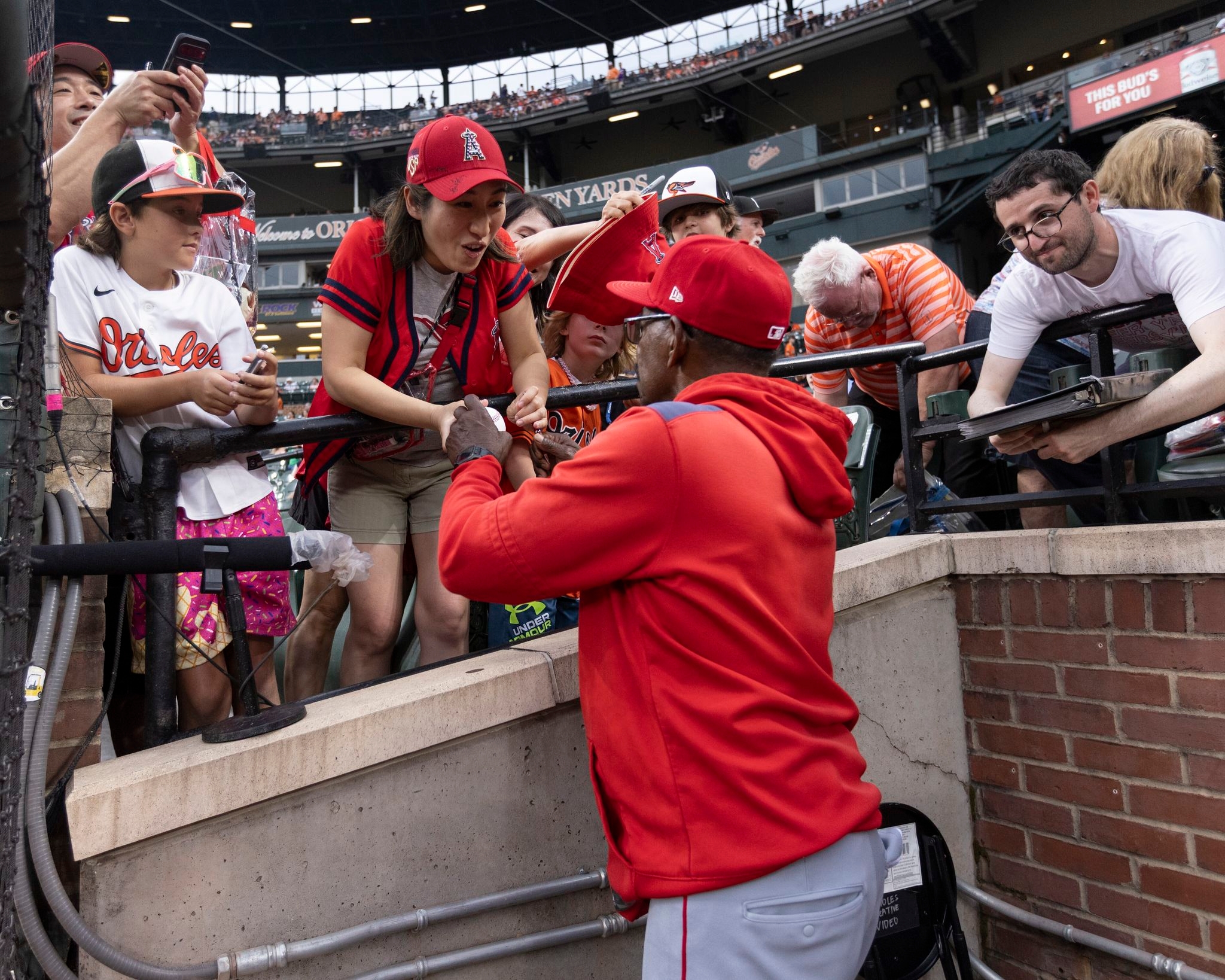 Angels manager Ron Washington out indefinitely because of health concerns