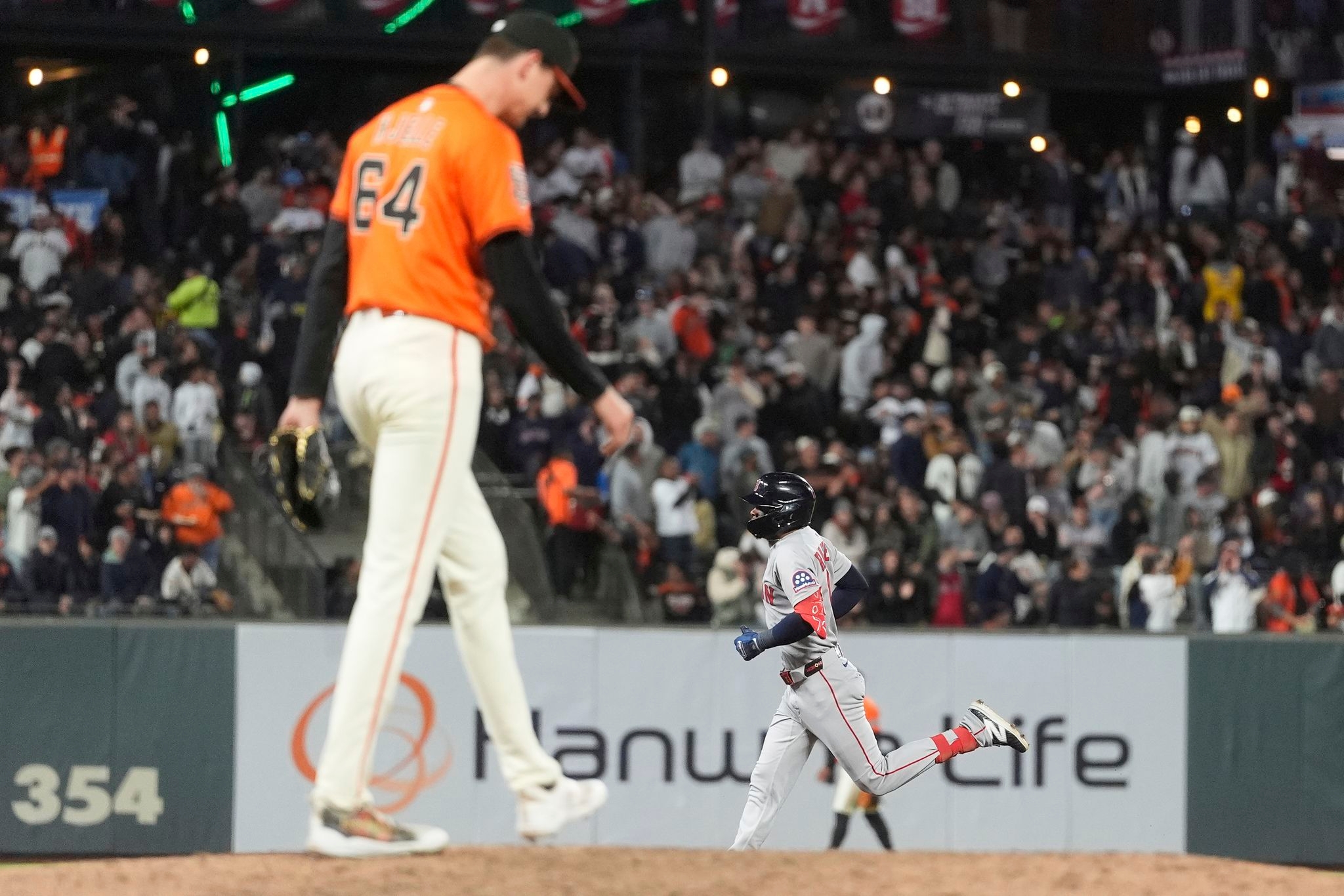 Giants pitcher Sean Hjelle accused of abuse by wife, MLB investigating