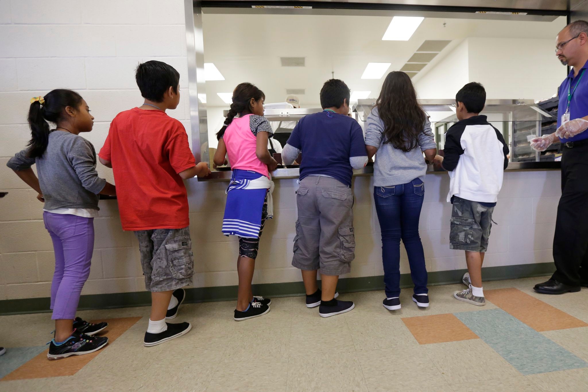 New insight into Texas family detention reveals adults fighting kids for clean water