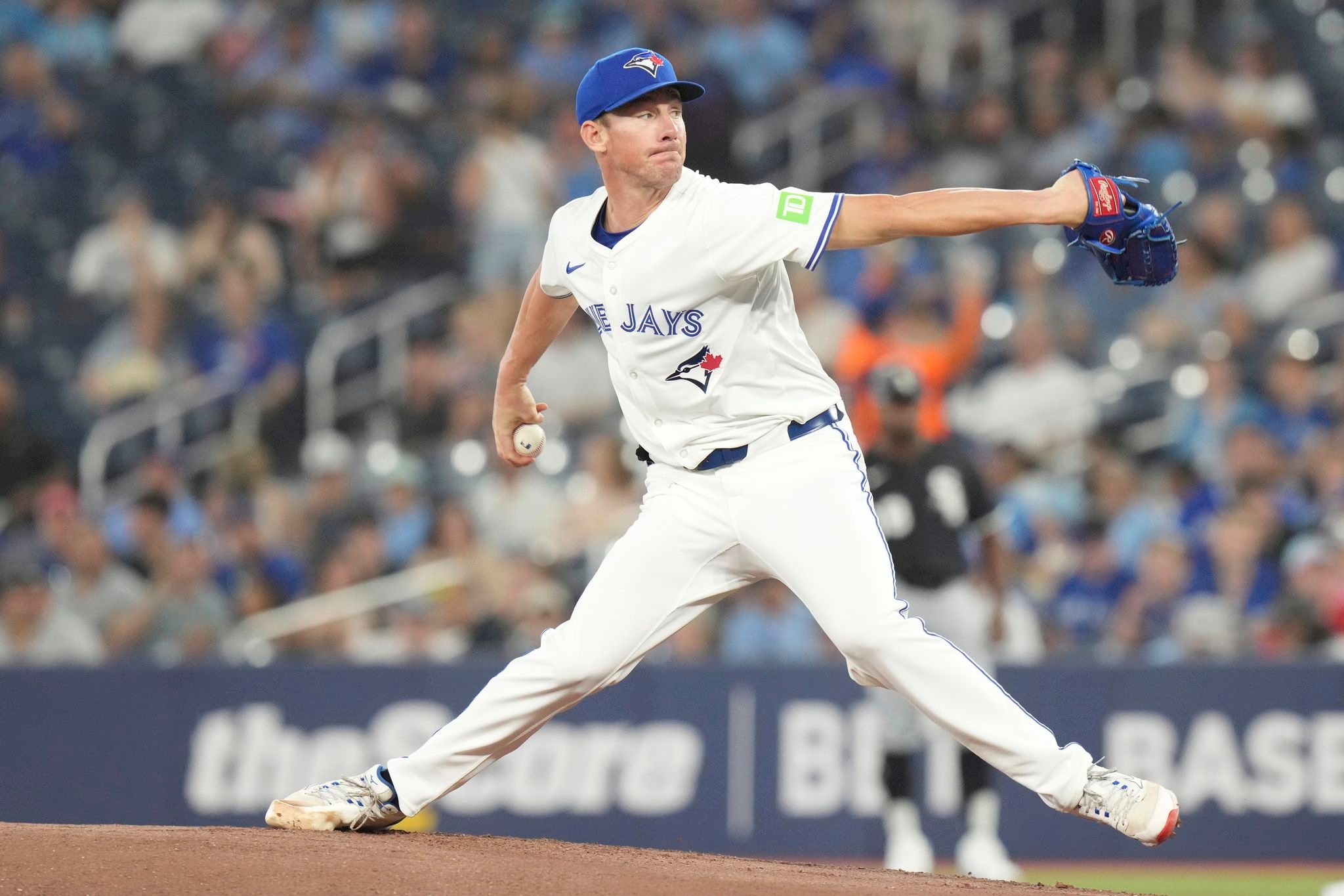 Vargas has tiebreaking hit in 8th inning as White Sox rally to beat Blue Jays 4-2