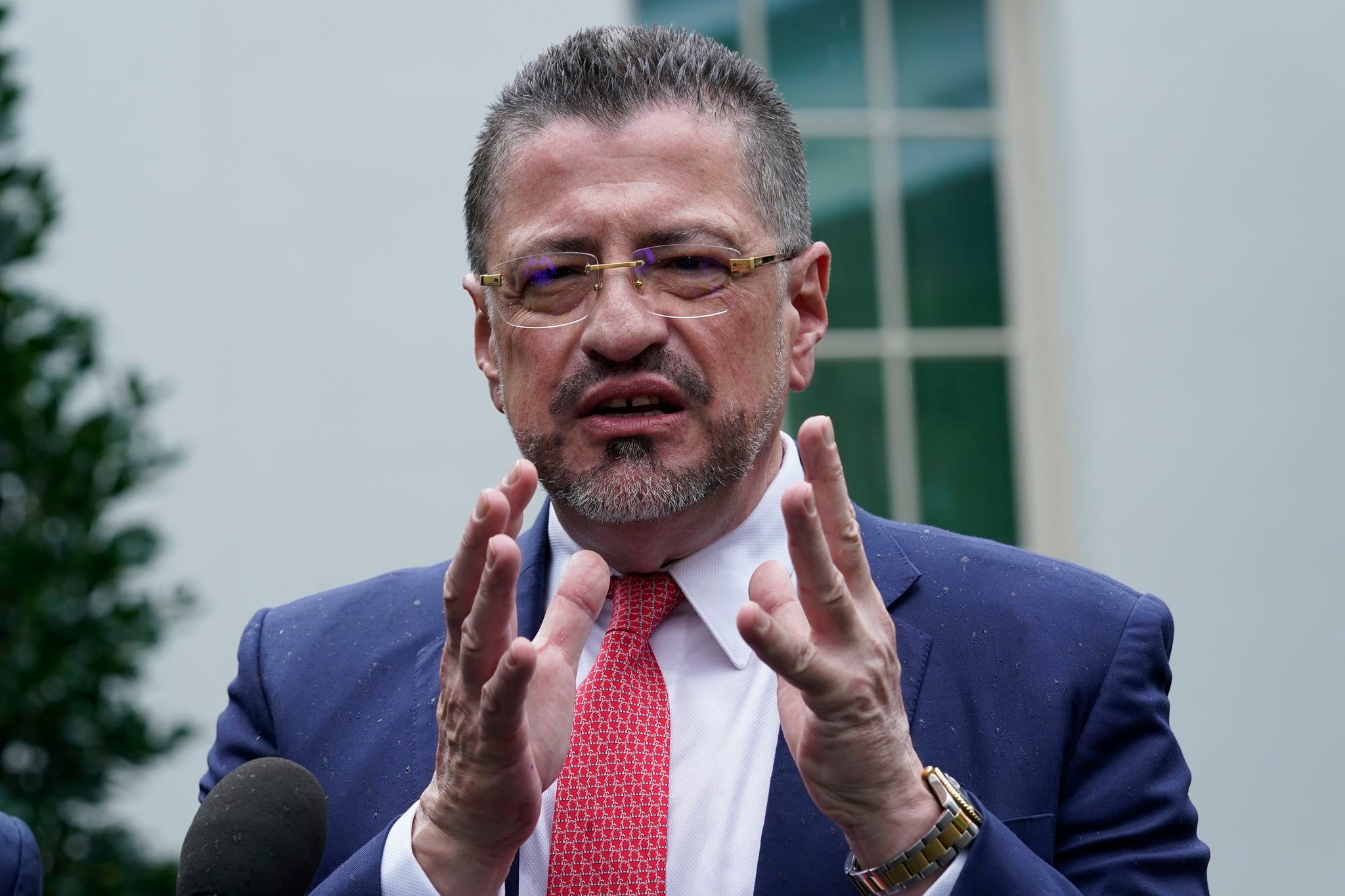 Costa Rican prosecutors accuse president, other high-ranking officials of illegal campaign finance