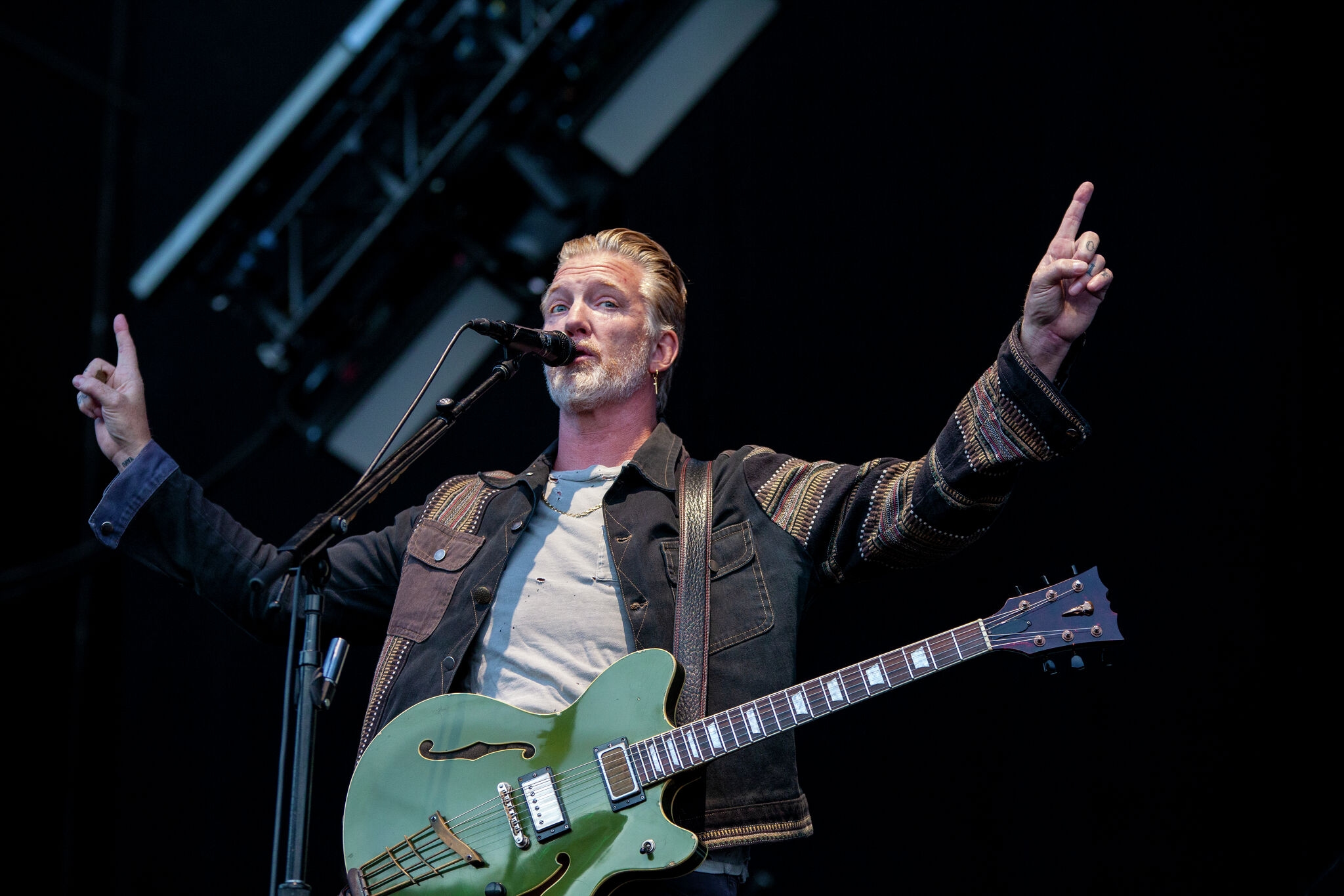 Queens of the Stone Age to perform reworked hits in S.F.