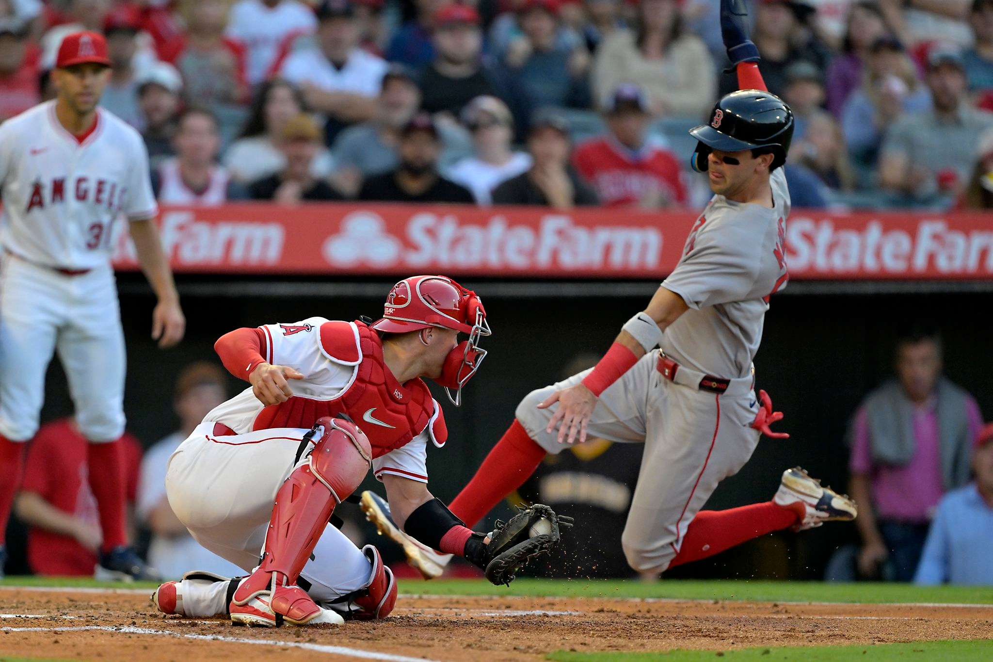 Top prospect Christian Moore hits tying, walk-off homers in Angels' 3-2 victory over Red Sox