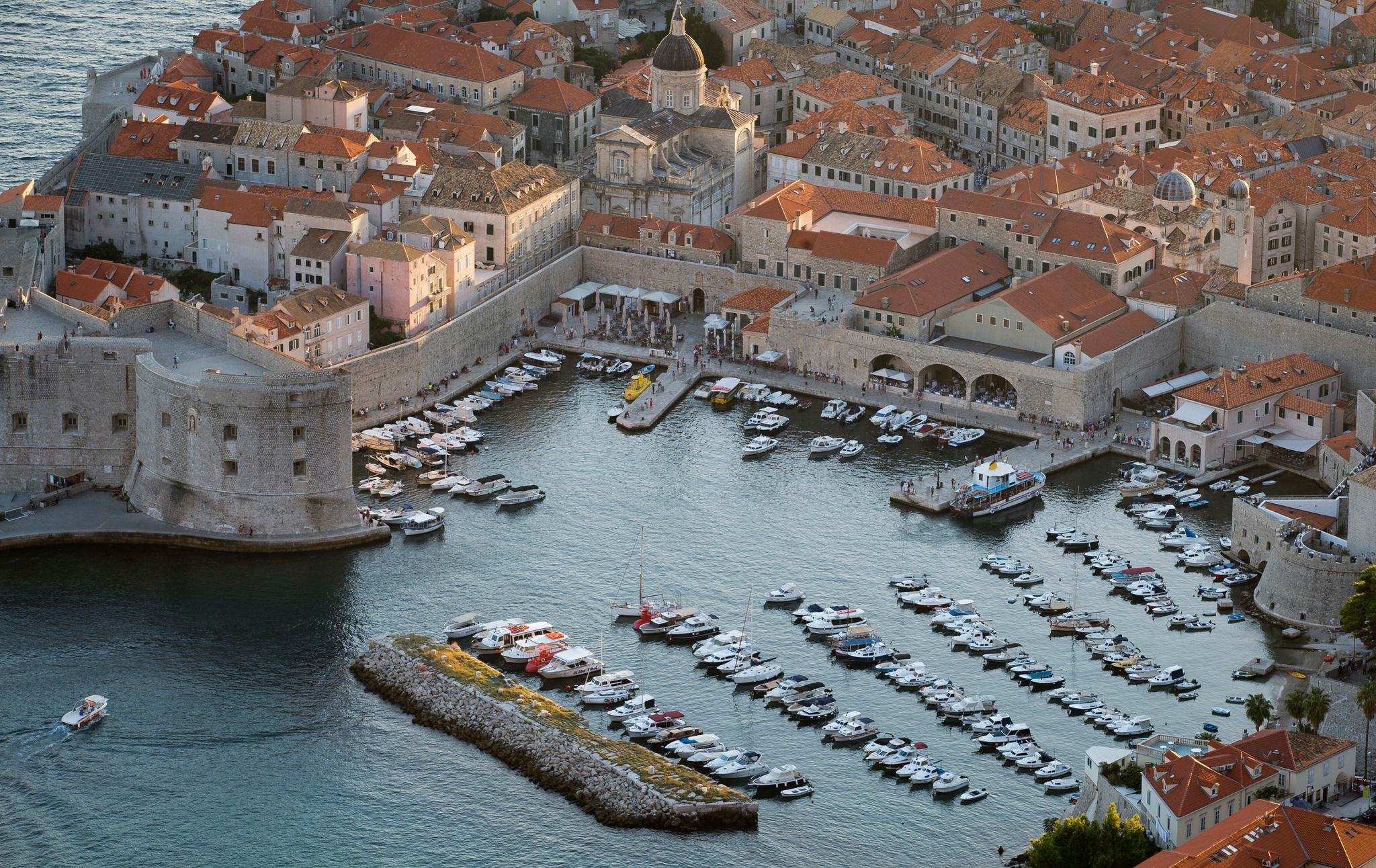 18th-century sunken boat discovered by chance under sea in Croatia's famous city of Dubrovnik